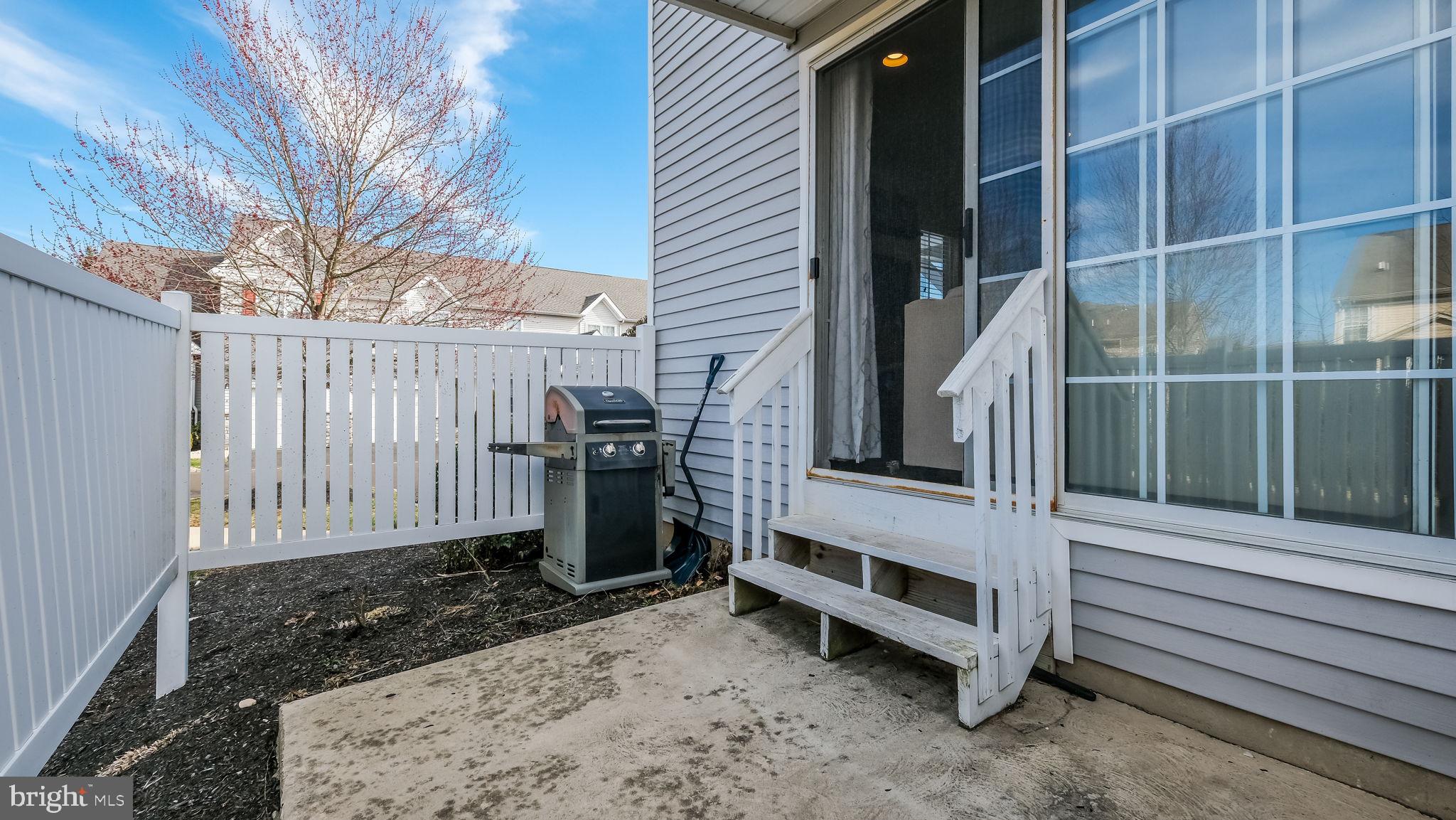 WARWICK GREENE - Residential