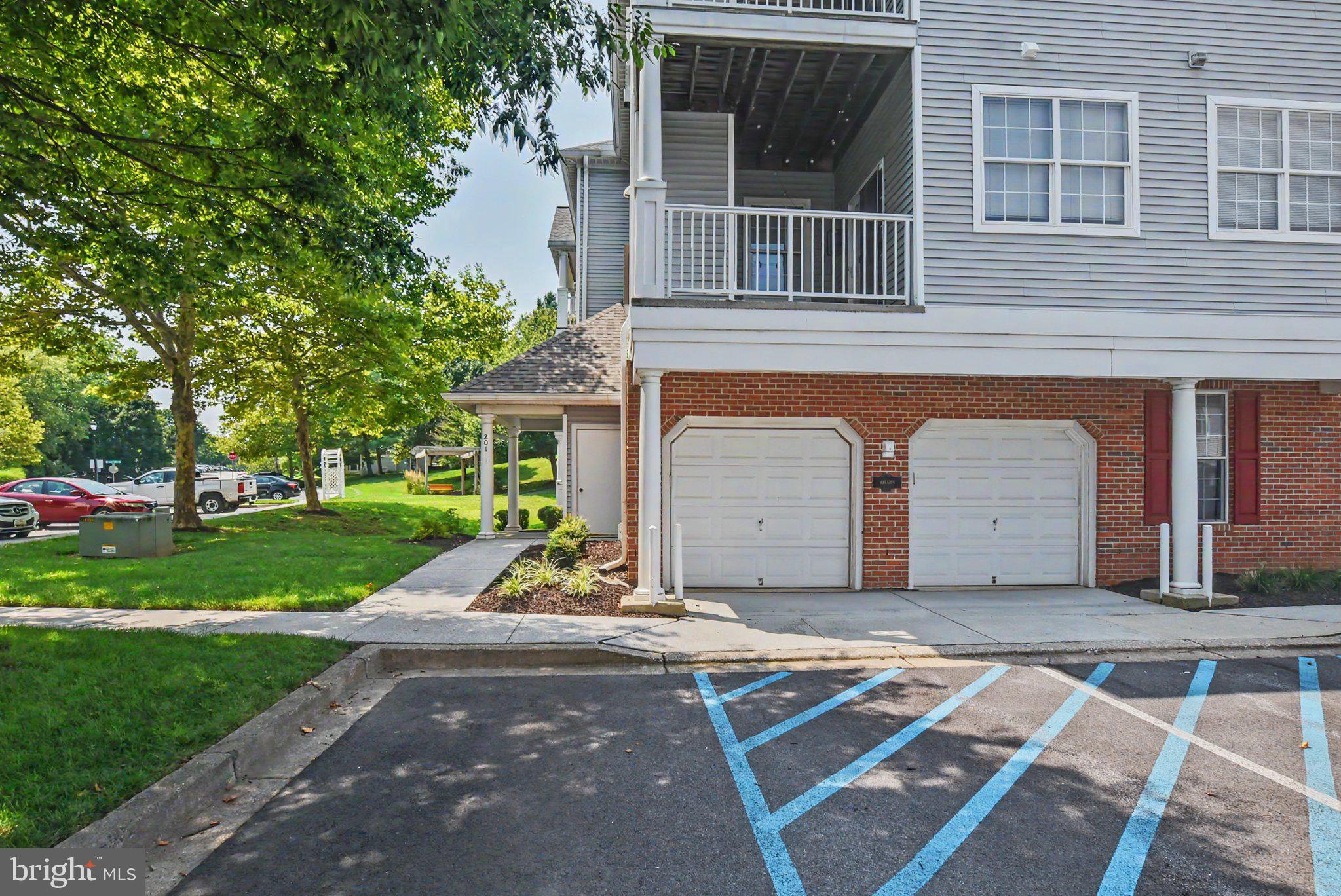 5003 HOLLINGTON DRIVE 201