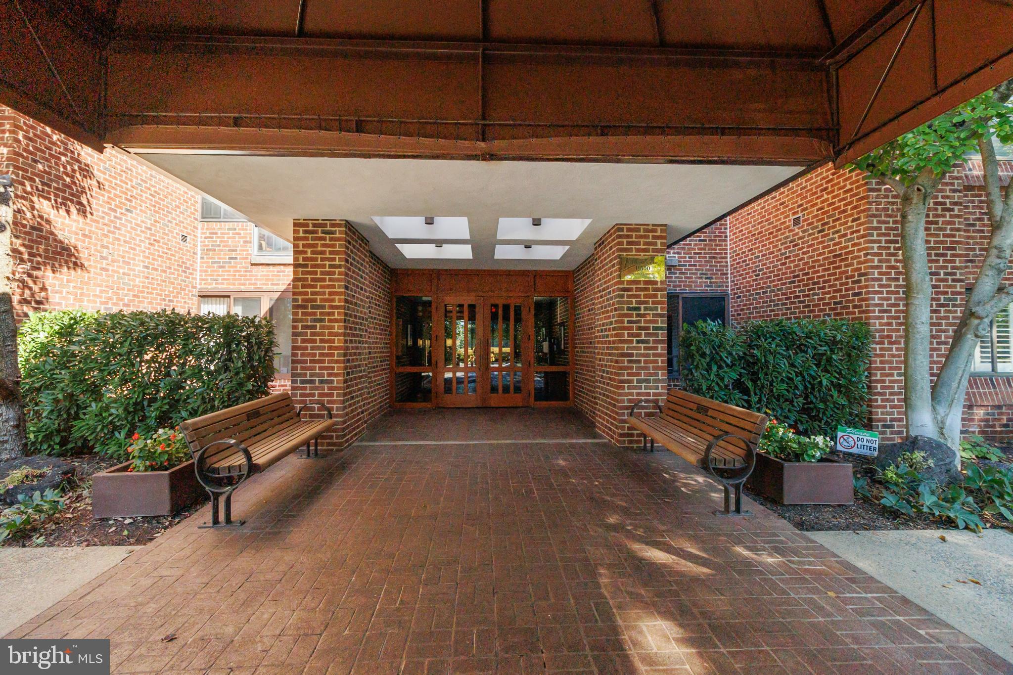 11500 FAIRWAY DRIVE 102