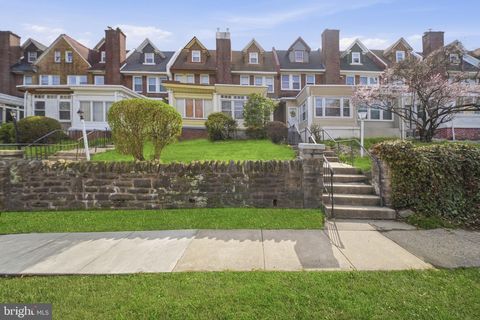 Photo of 4612 Pulaski Avenue, PHILADELPHIA, PA 19144 (MLS # PAPH2573936)