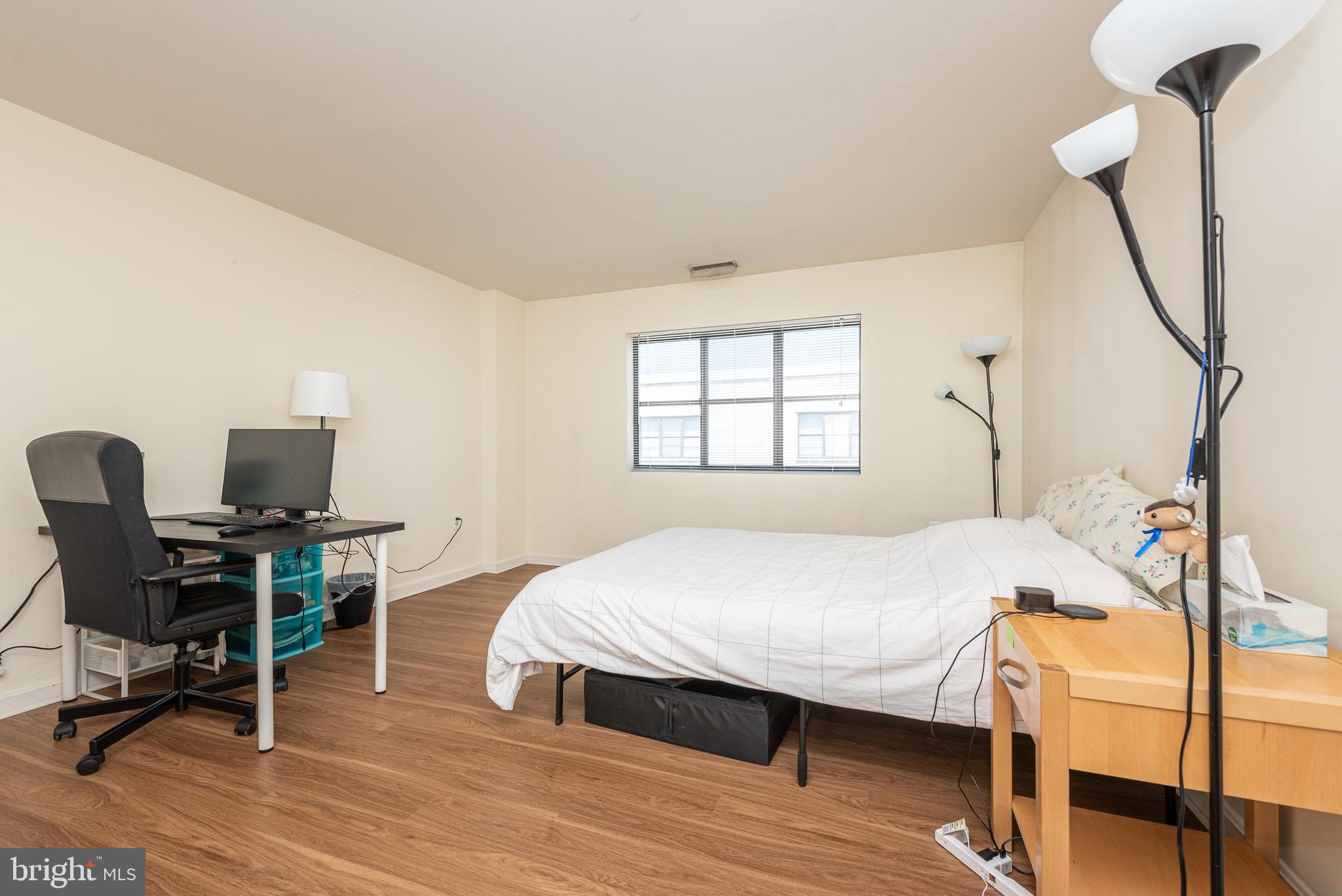 LIGHTHOUSE LANDING - Residential