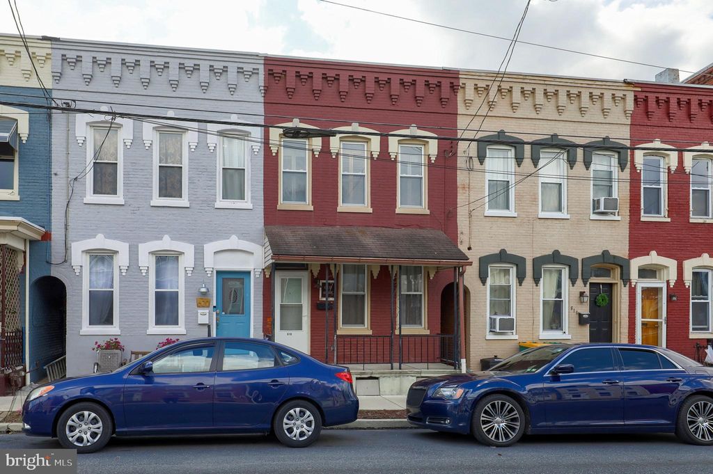 Photo of 618 WALNUT ST, COLUMBIA, PA 17512 (MLS # PALA2039642)