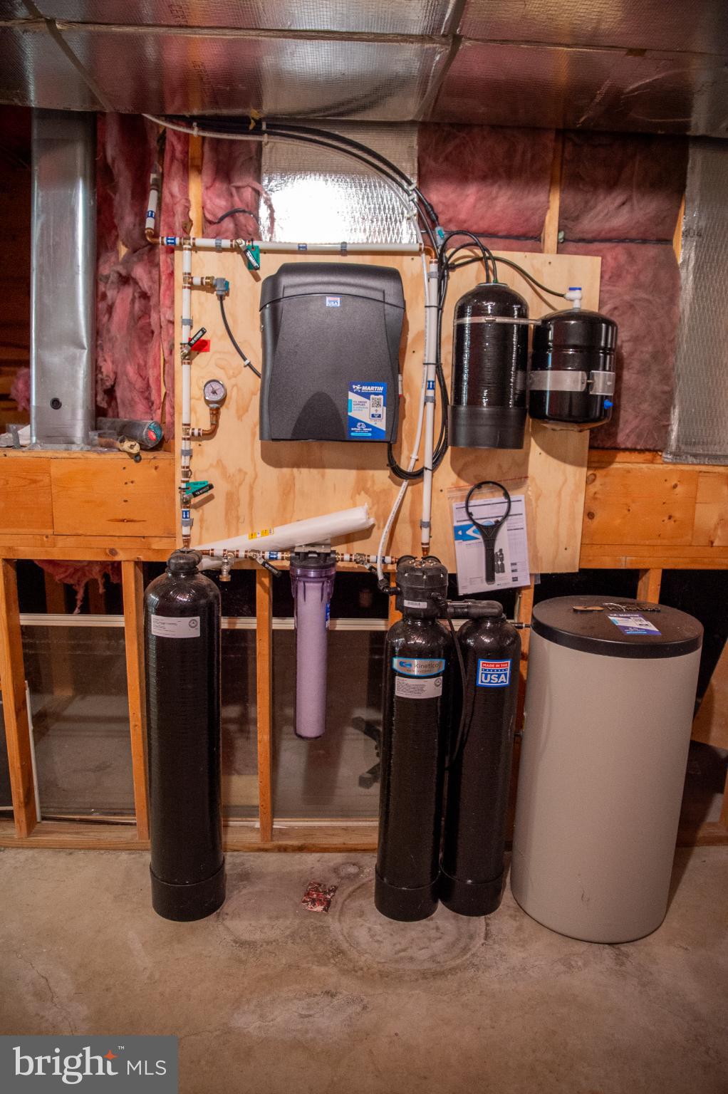 THOROUGHBRED TERRACE - Residential