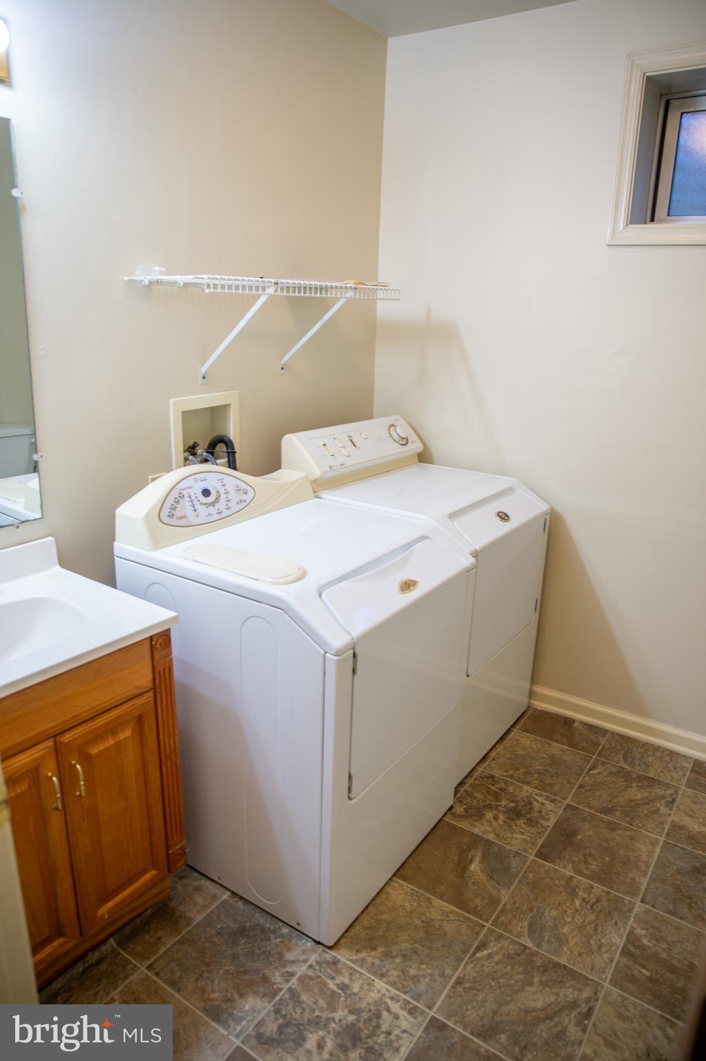 THOROUGHBRED TERRACE - Residential