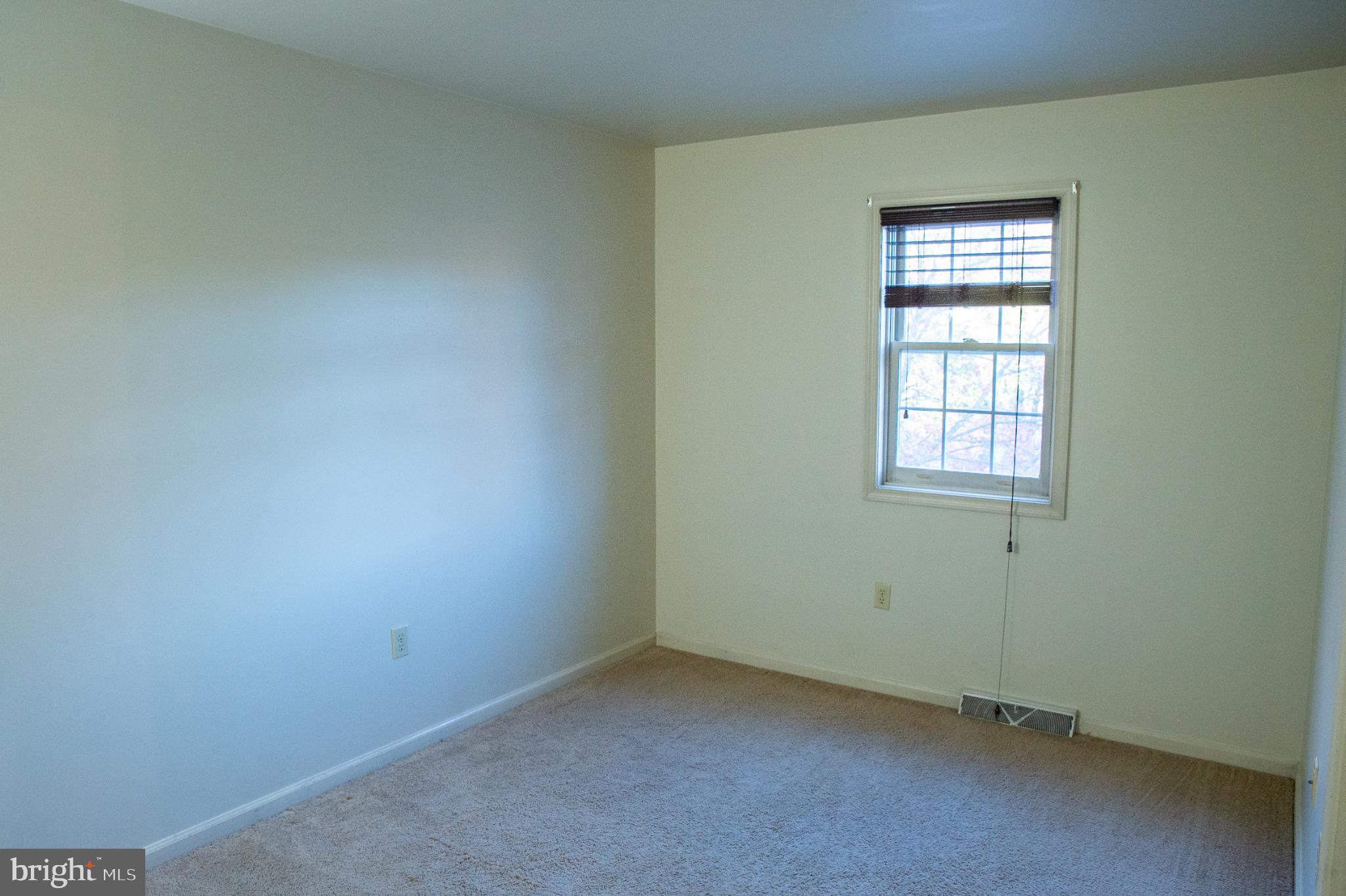 THOROUGHBRED TERRACE - Residential