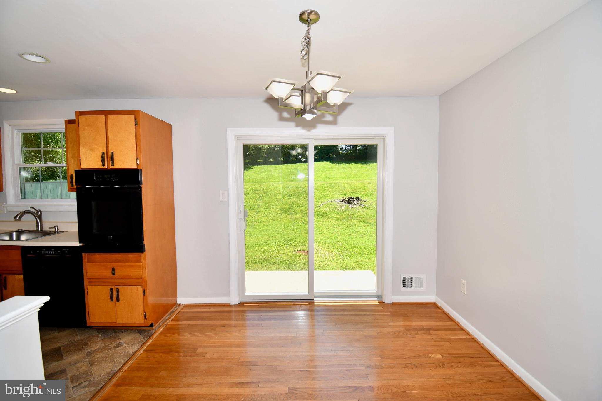 KENSINGTON KNOLLS - Residential