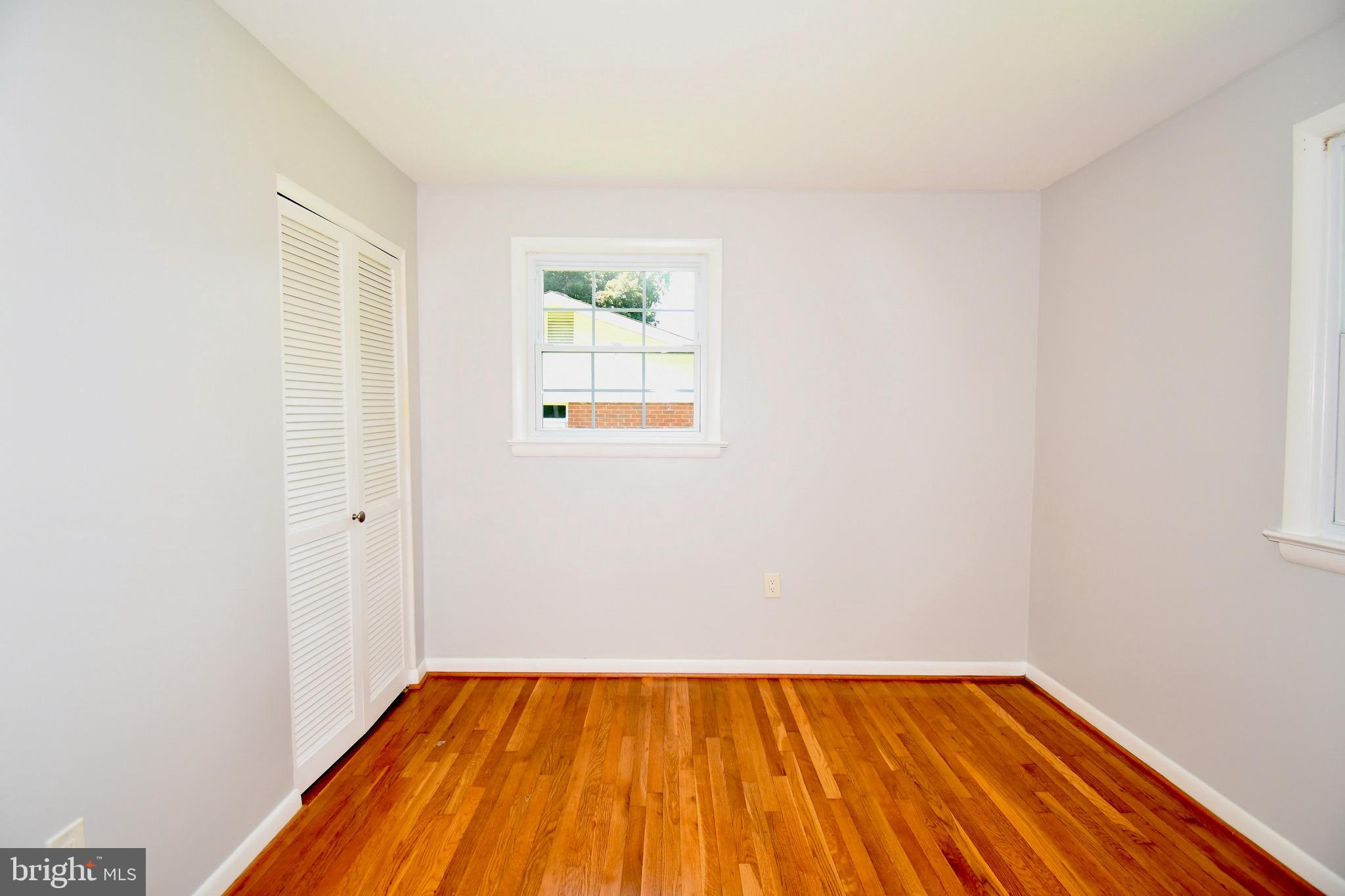 KENSINGTON KNOLLS - Residential