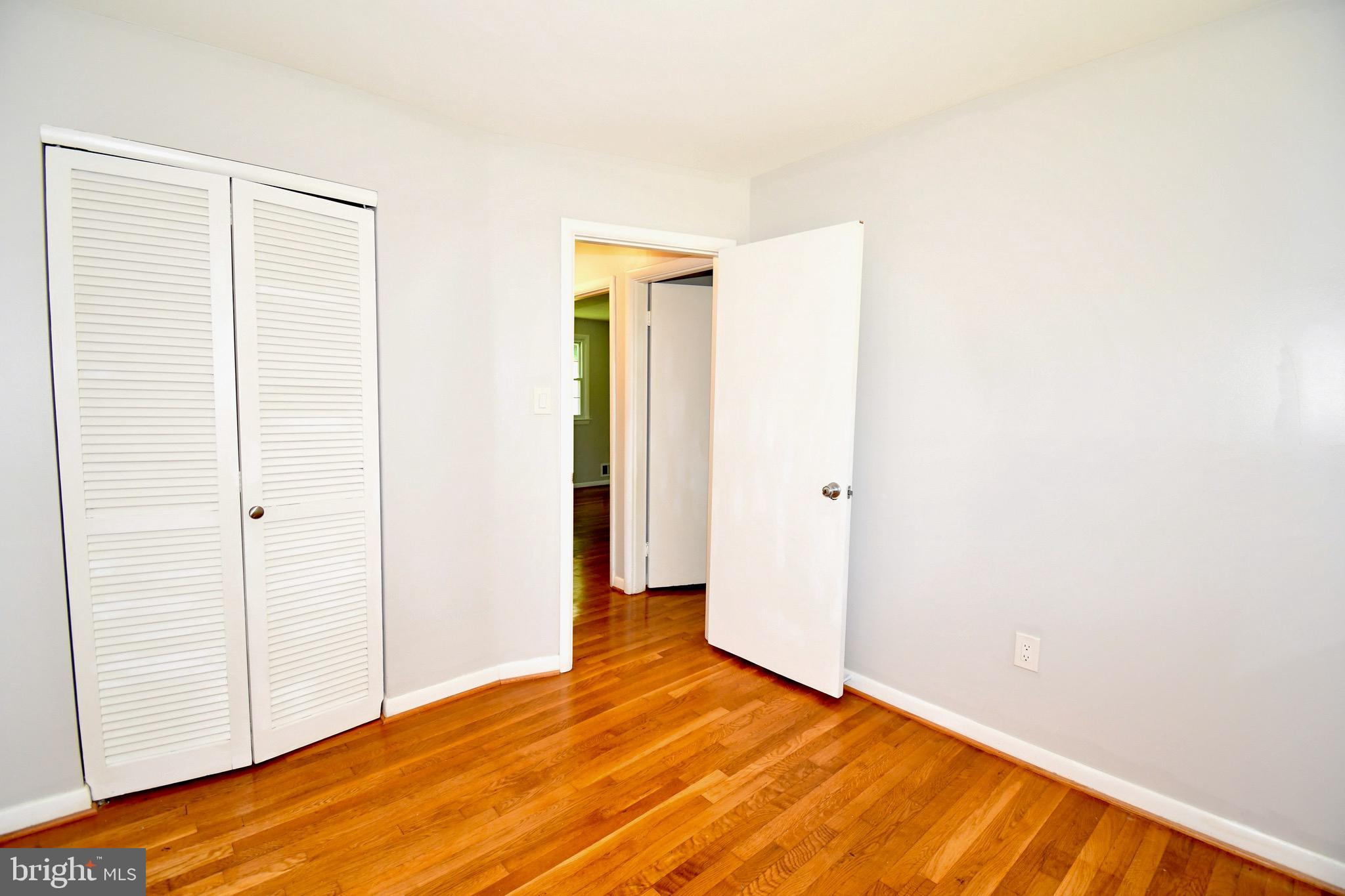 KENSINGTON KNOLLS - Residential