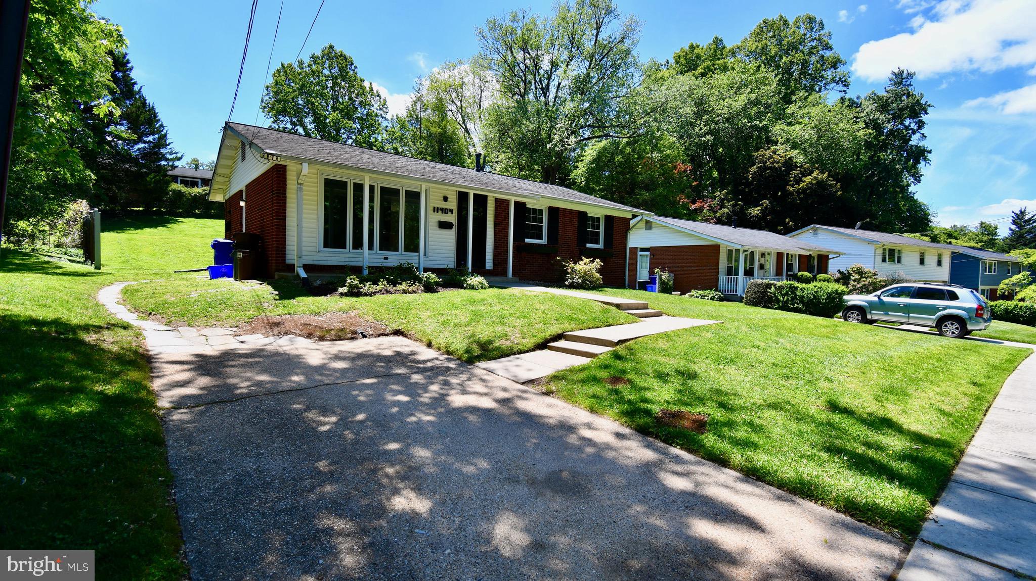 KENSINGTON KNOLLS - Residential