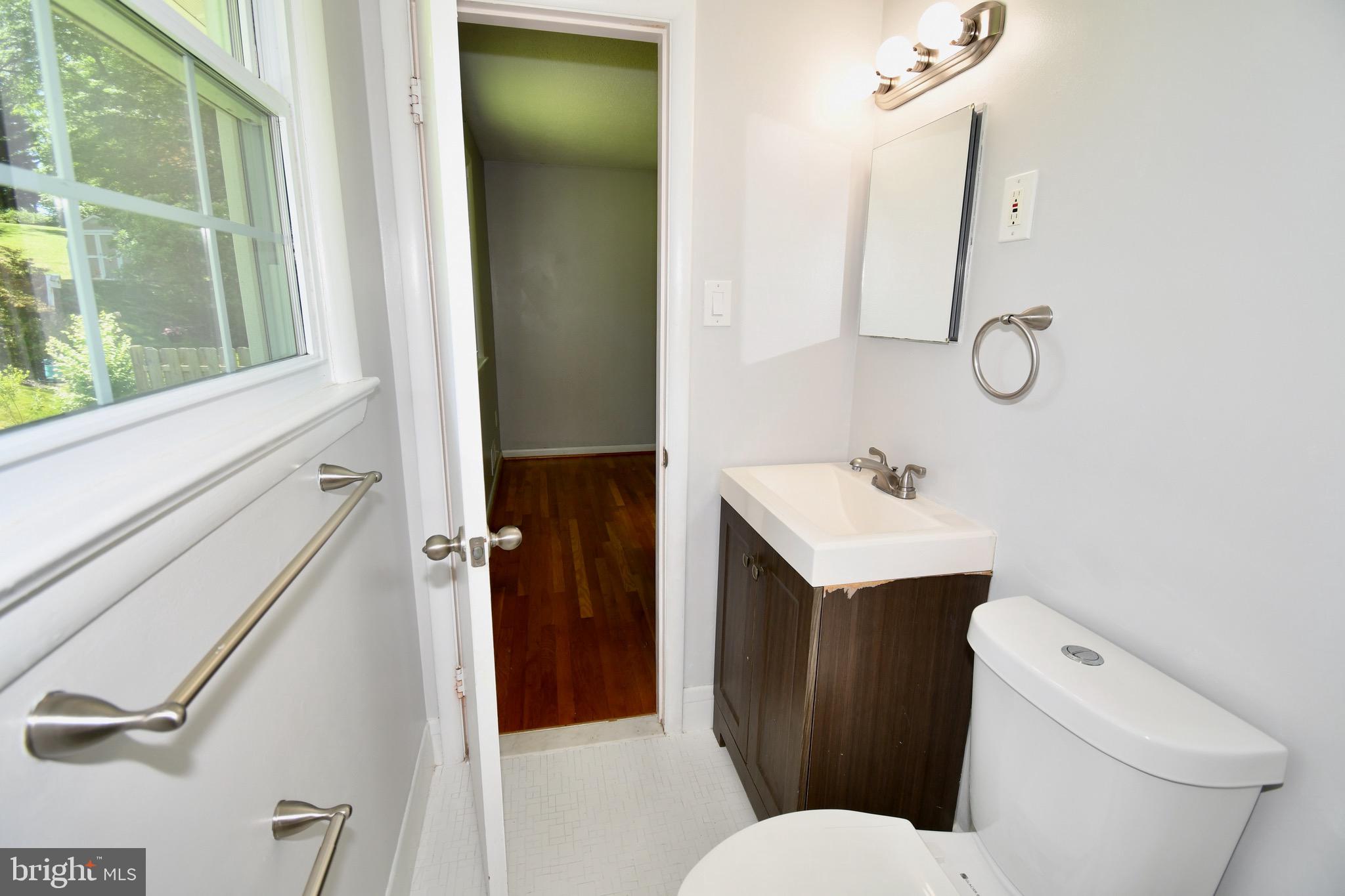 KENSINGTON KNOLLS - Residential