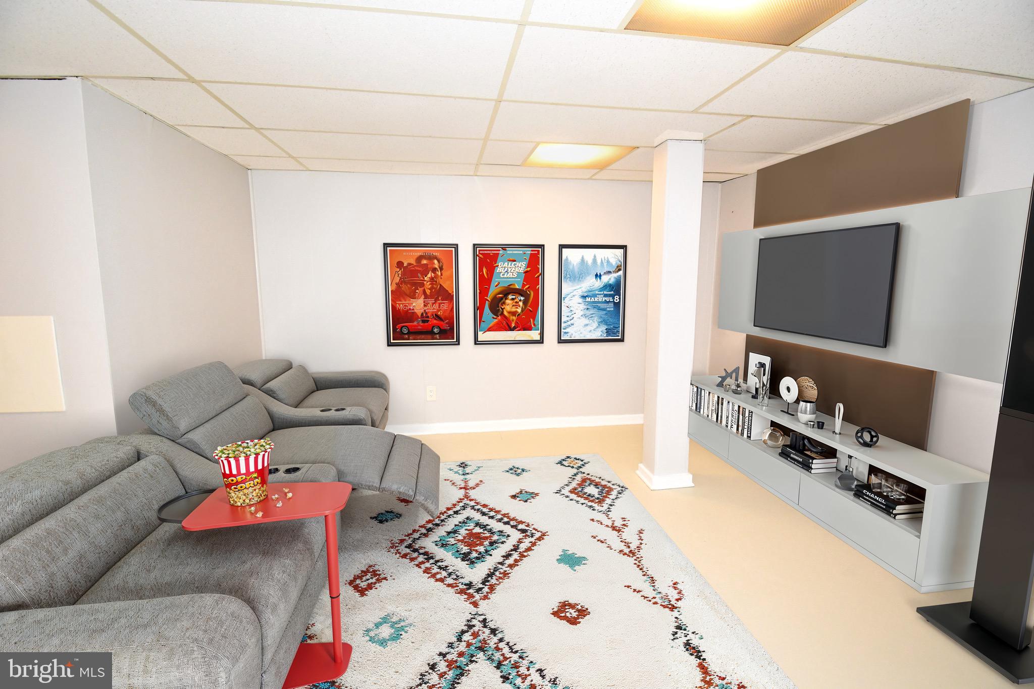 KENSINGTON KNOLLS - Residential