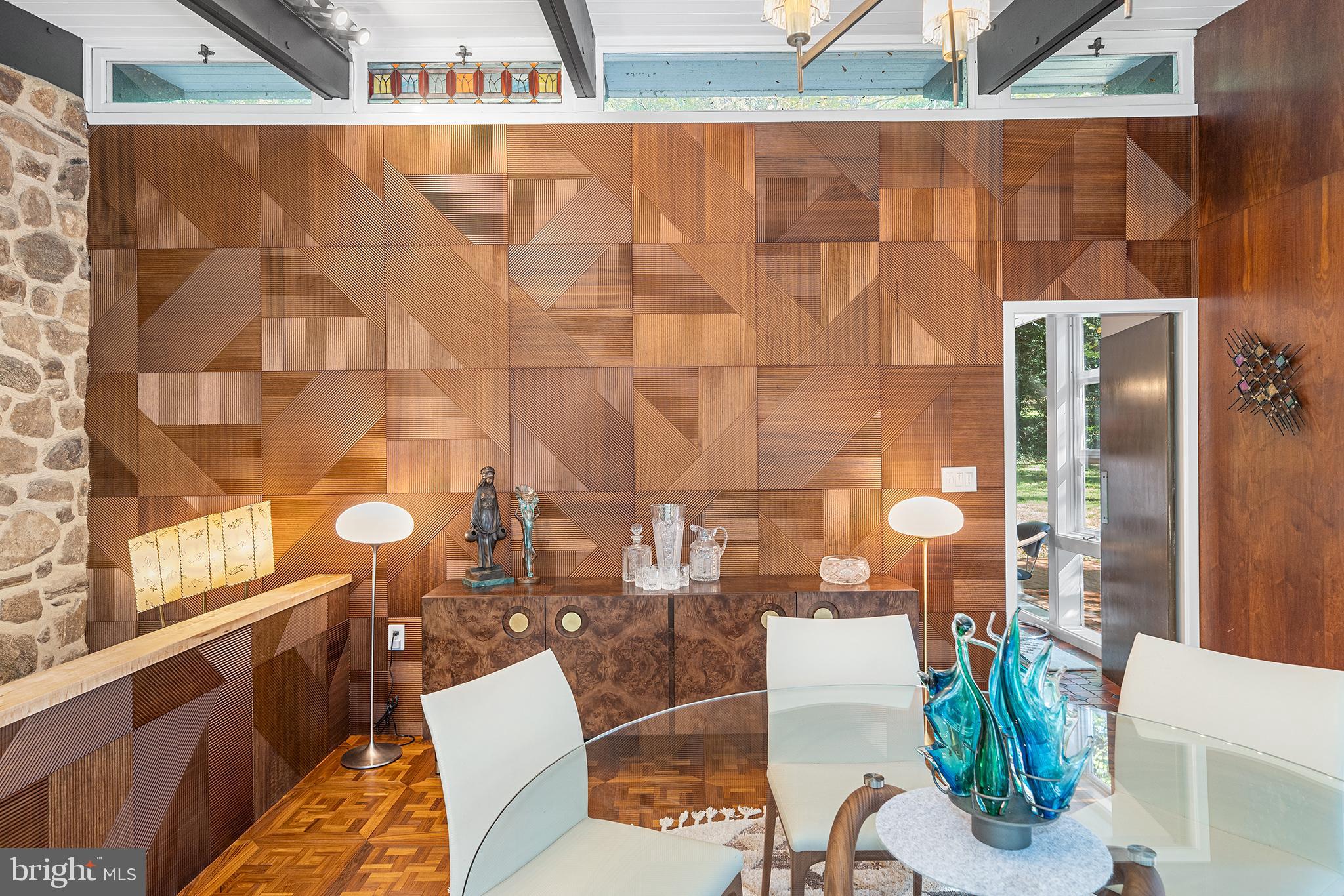 EAST FALLS - Residential