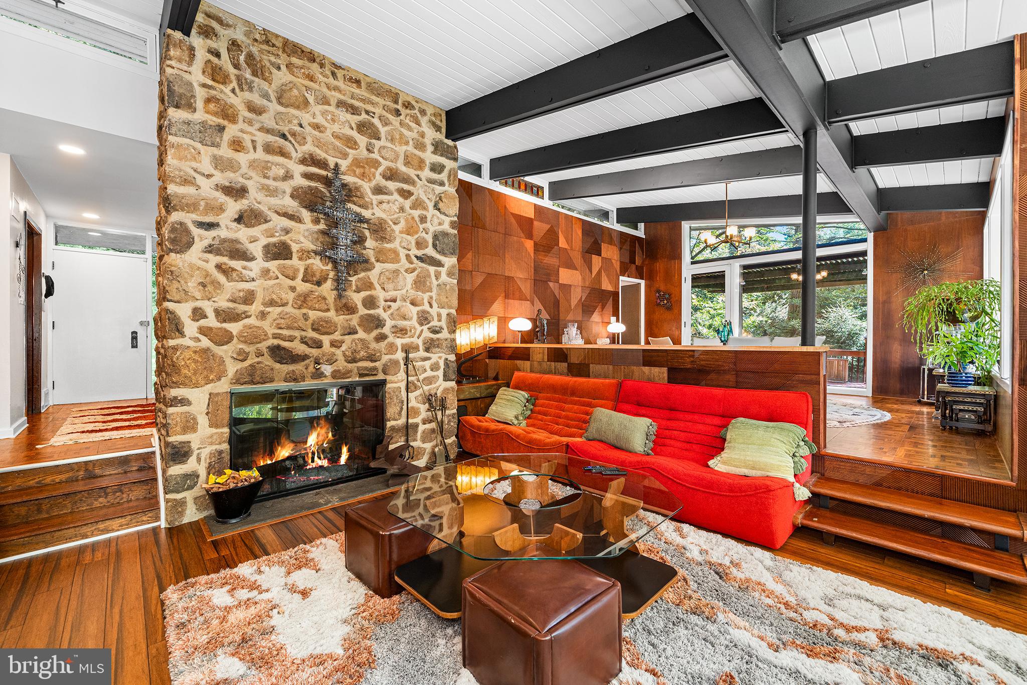 EAST FALLS - Residential