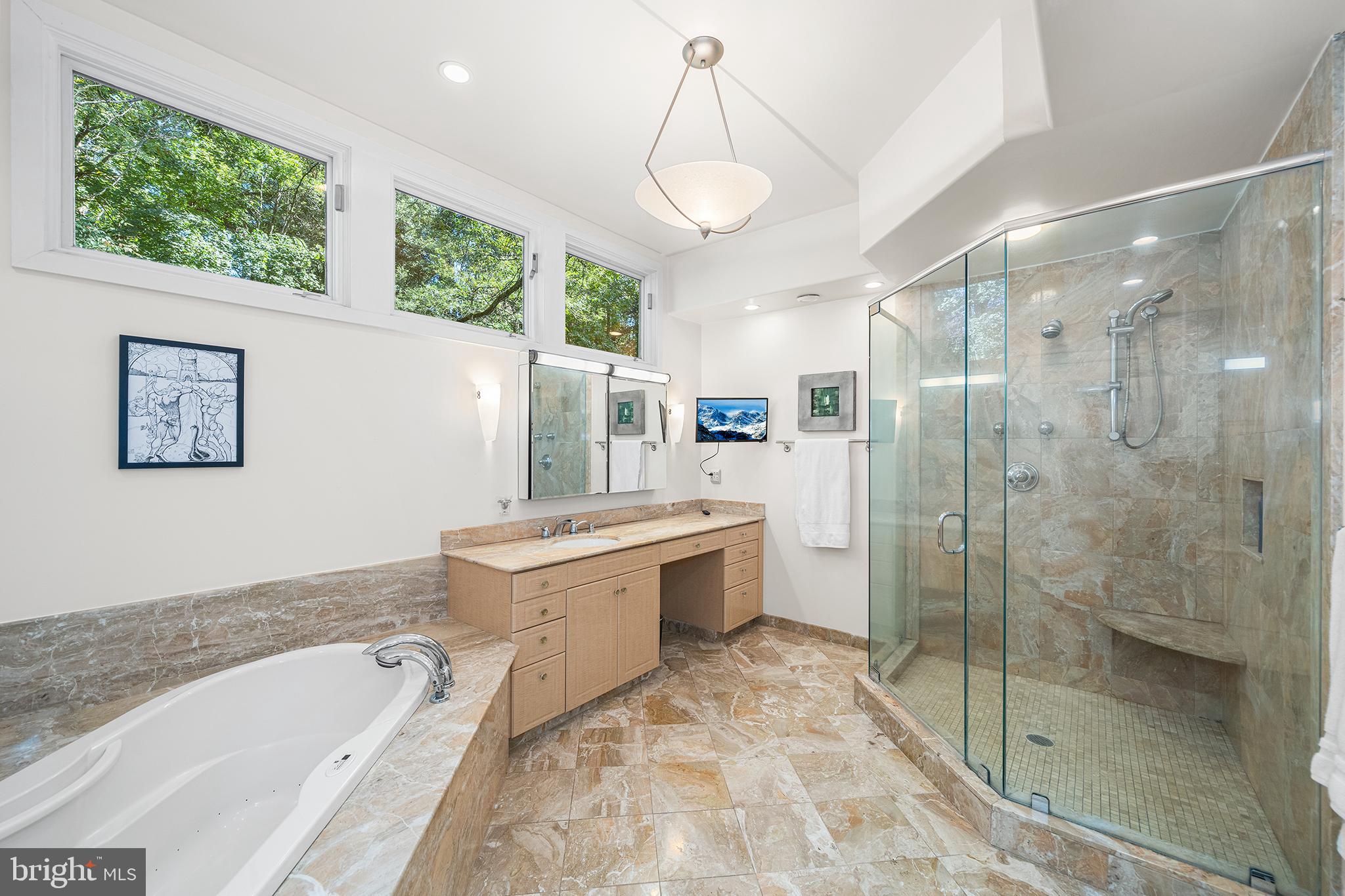 EAST FALLS - Residential