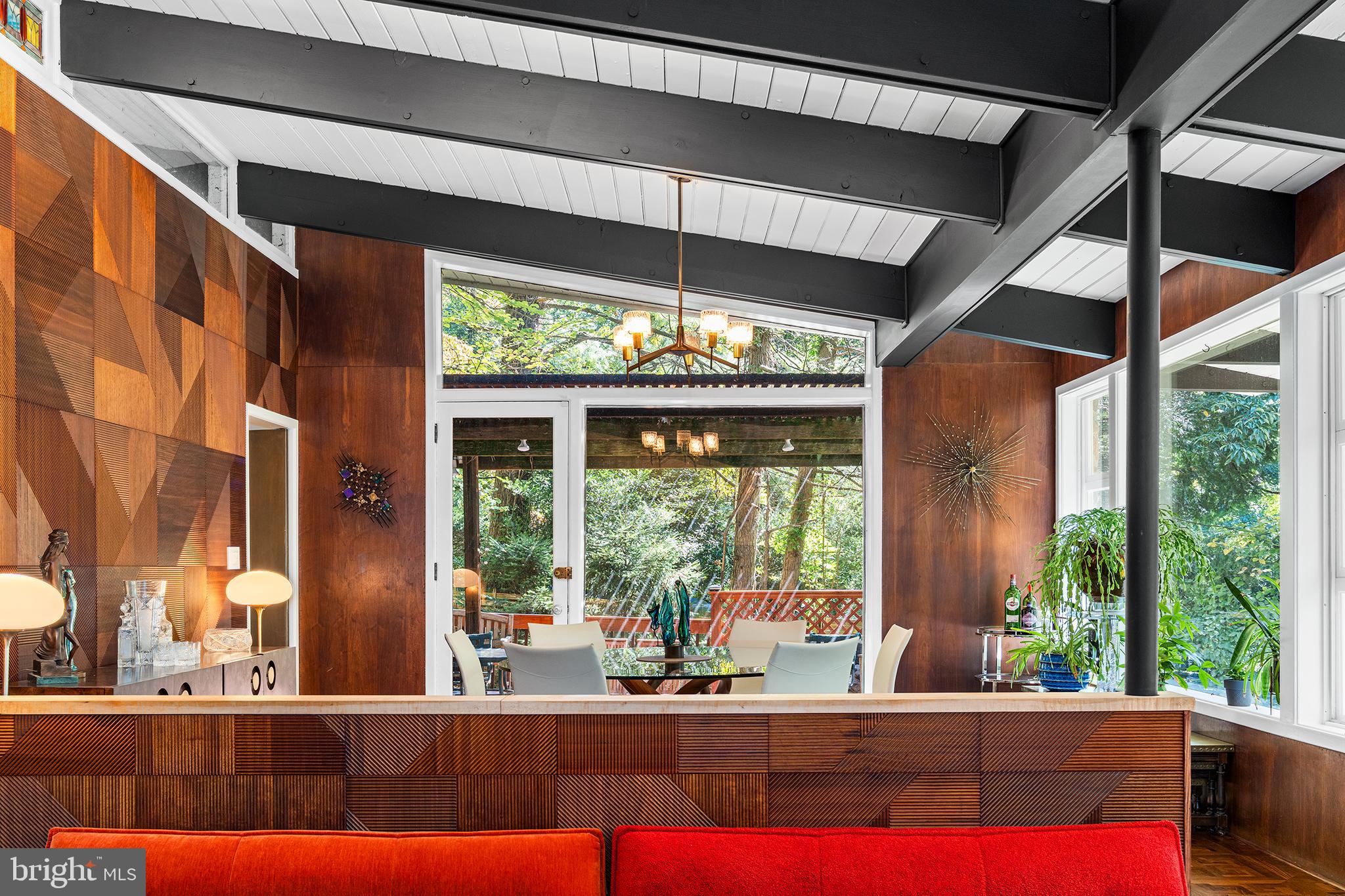 EAST FALLS - Residential