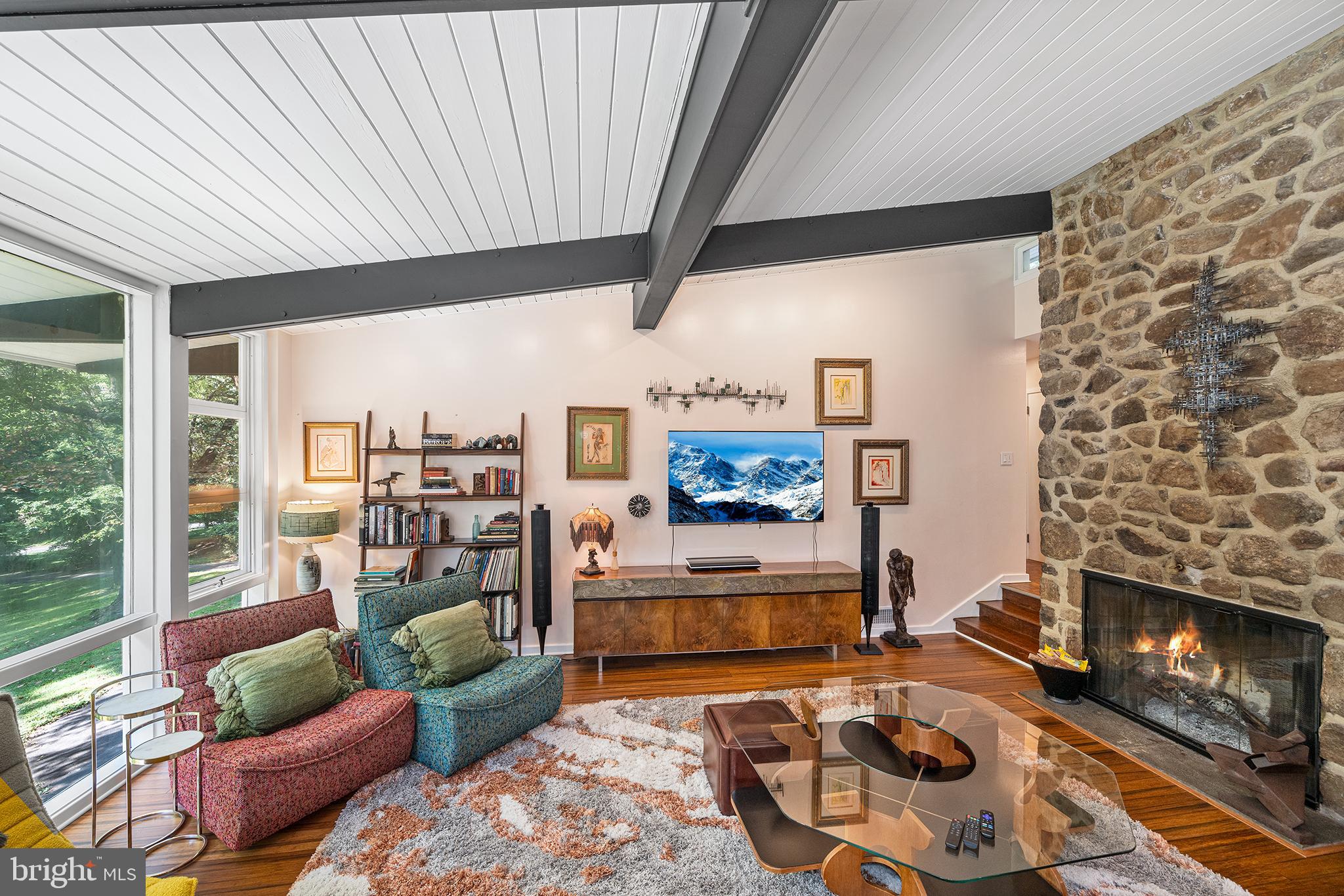 EAST FALLS - Residential