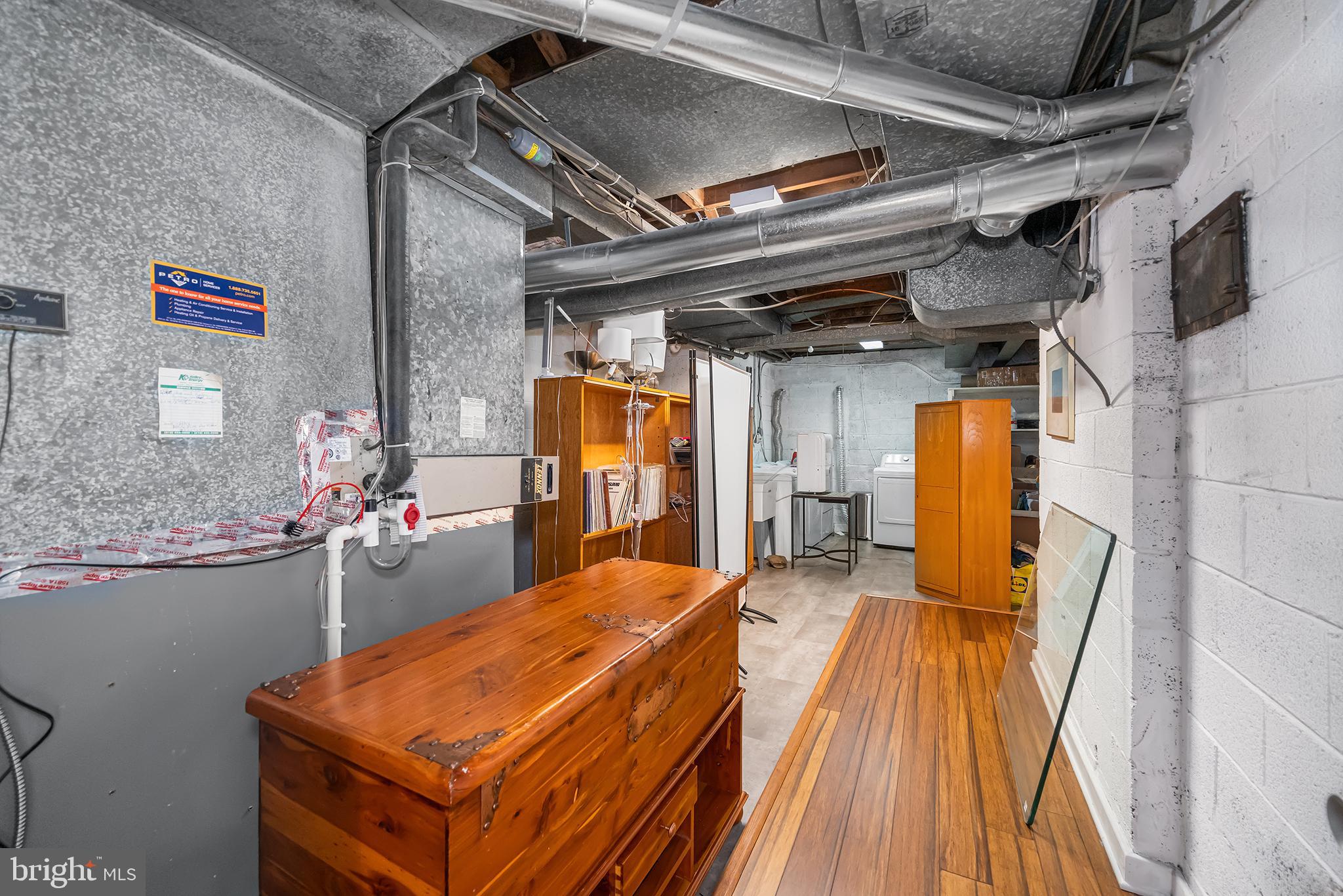 EAST FALLS - Residential