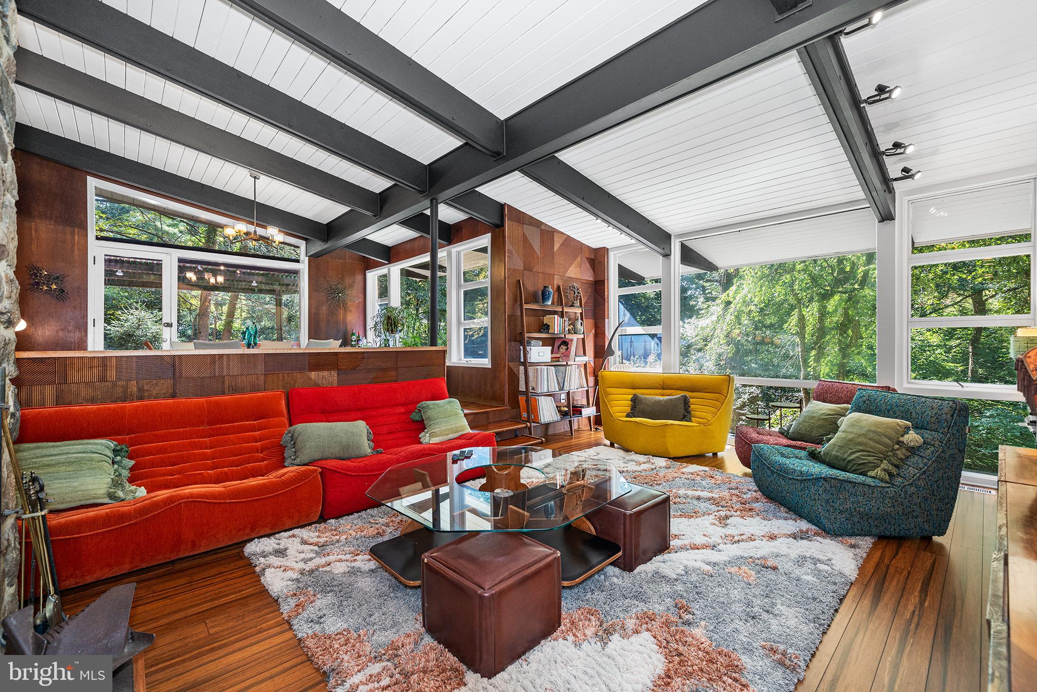 EAST FALLS - Residential