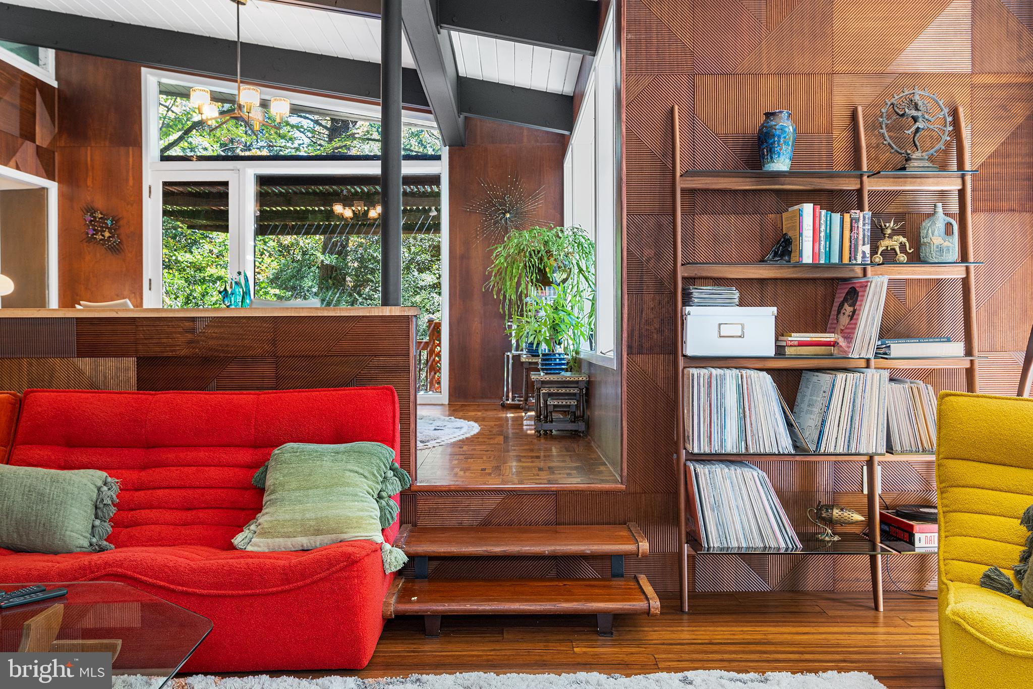 EAST FALLS - Residential