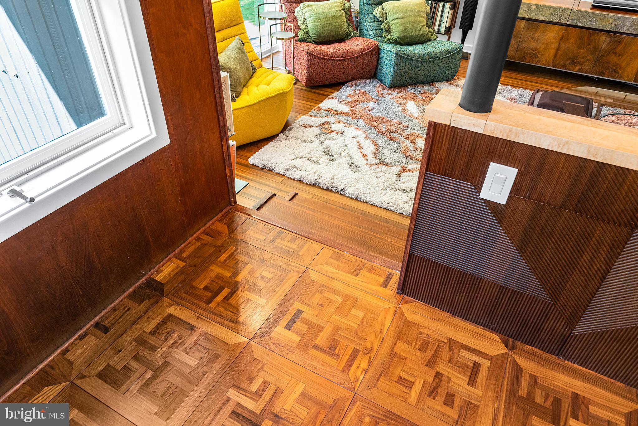 EAST FALLS - Residential