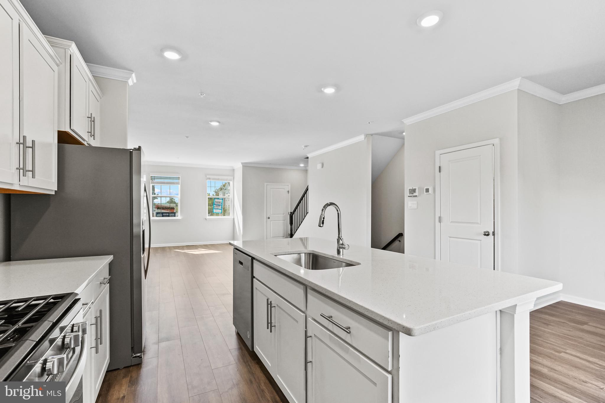 SPRING HILLS - Residential