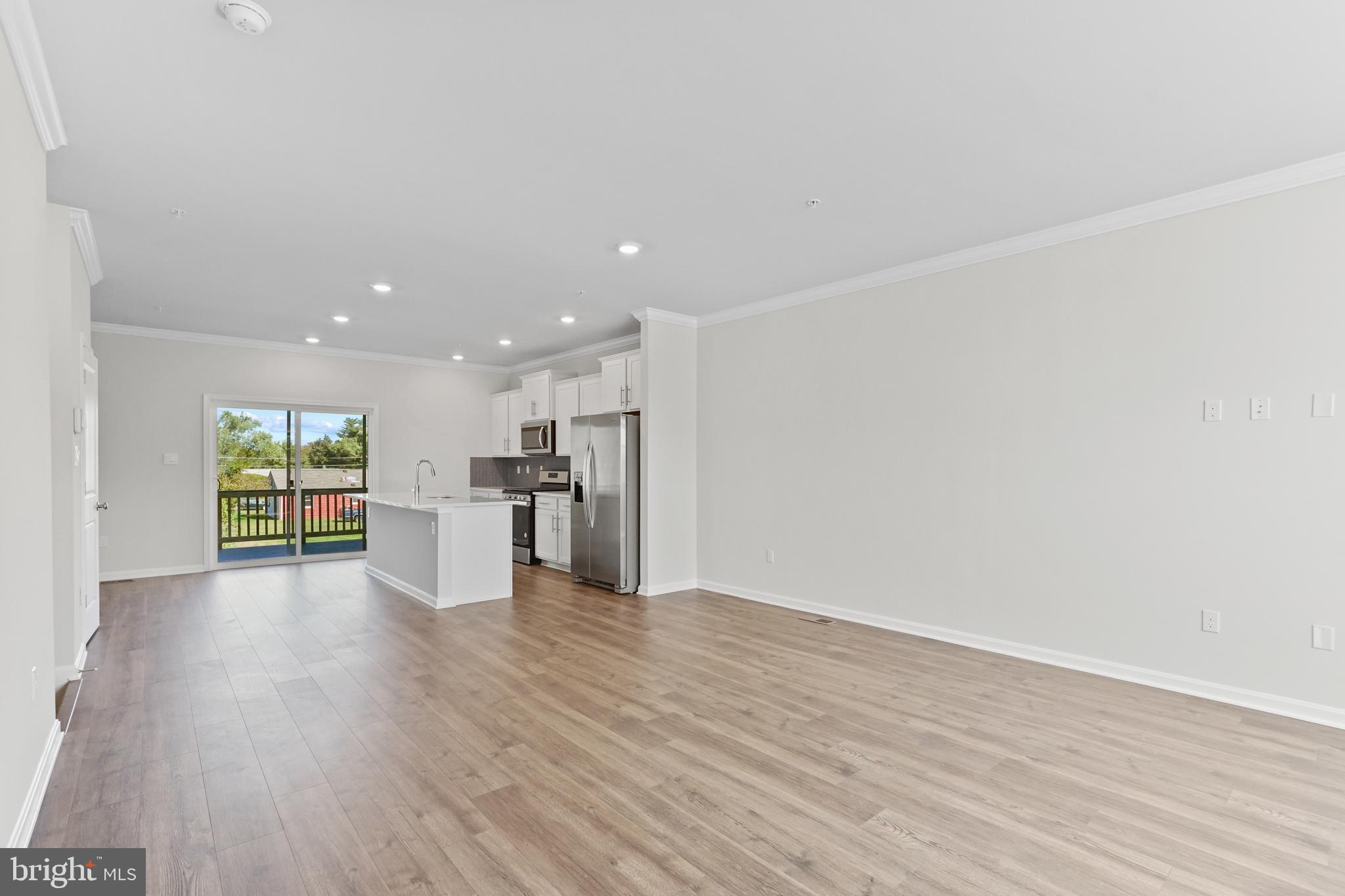 SPRING HILLS - Residential