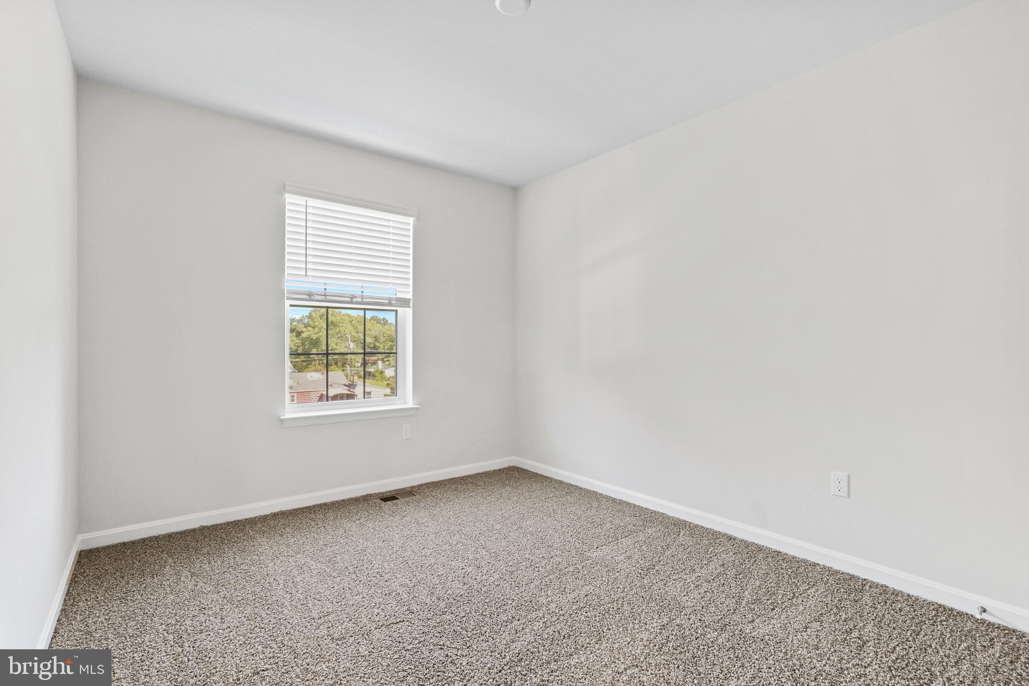 SPRING HILLS - Residential