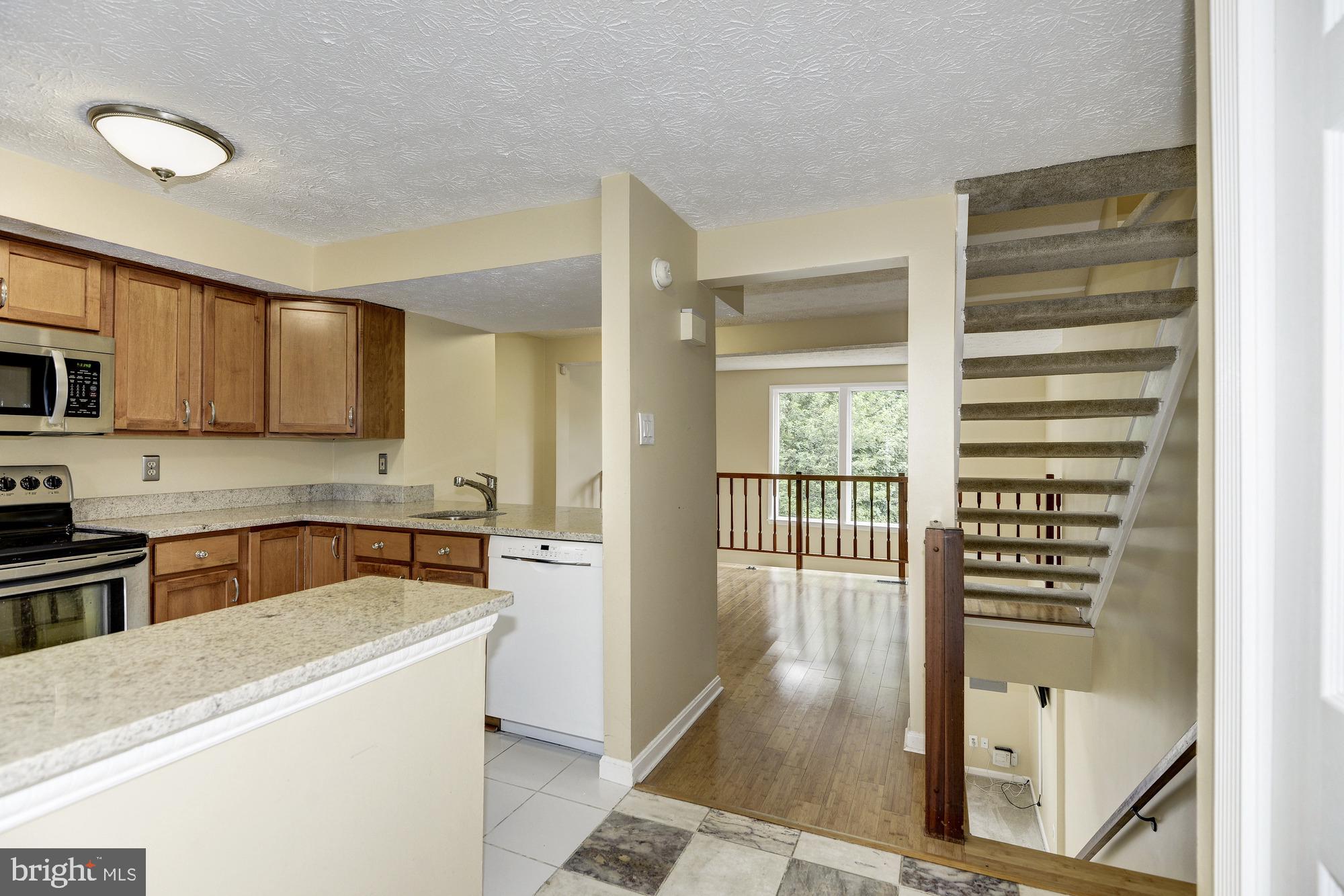 RESTON - Residential Lease