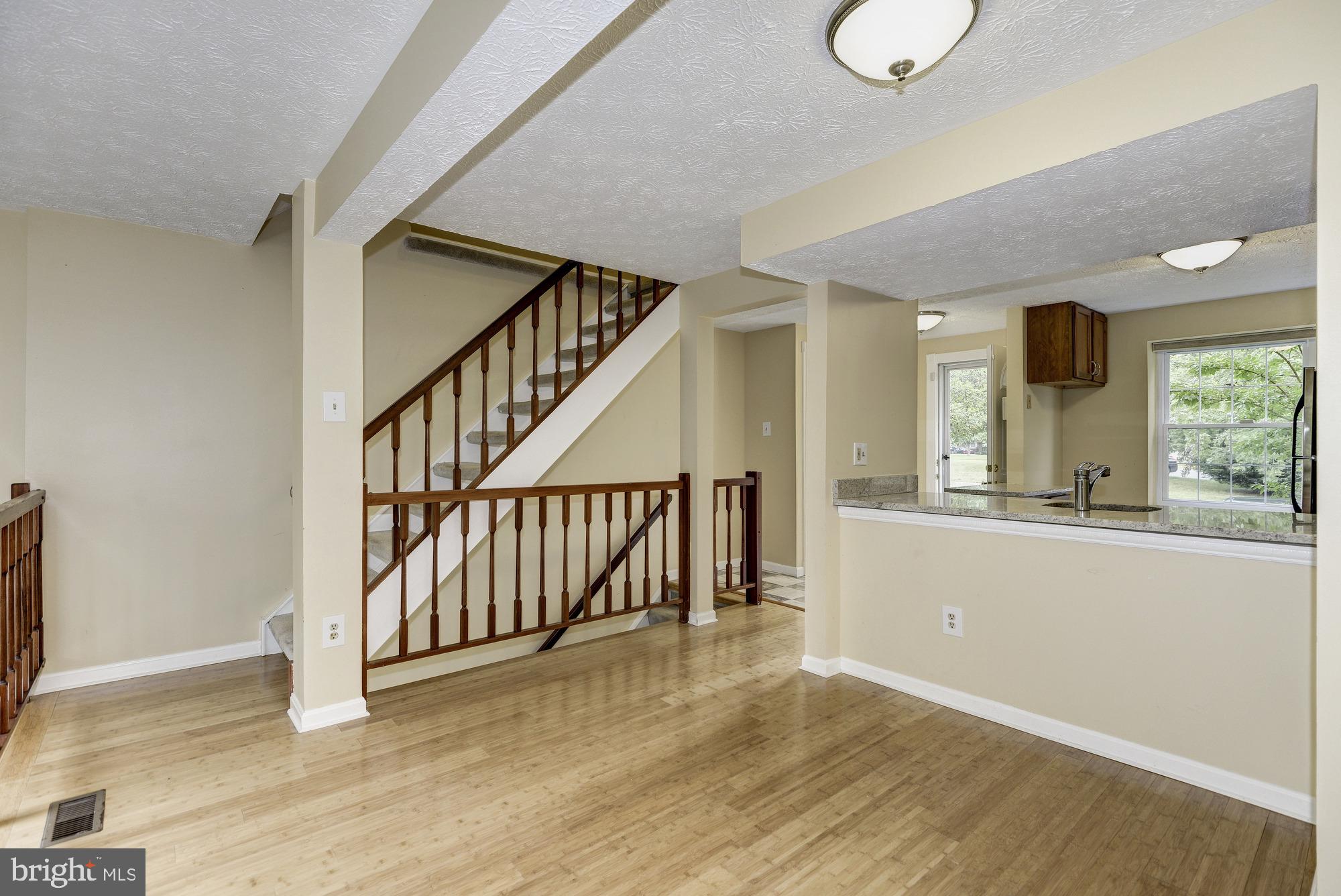 RESTON - Residential Lease