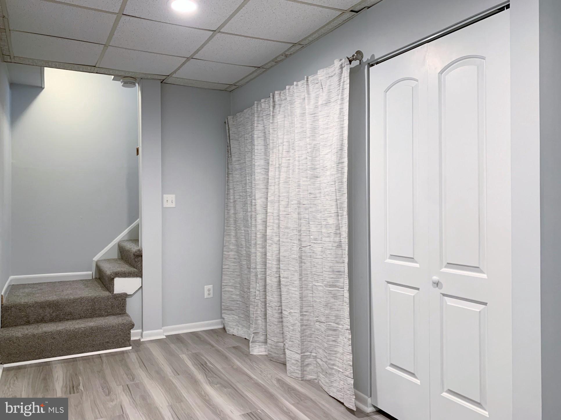 HUNTSMAN CONDO - Residential