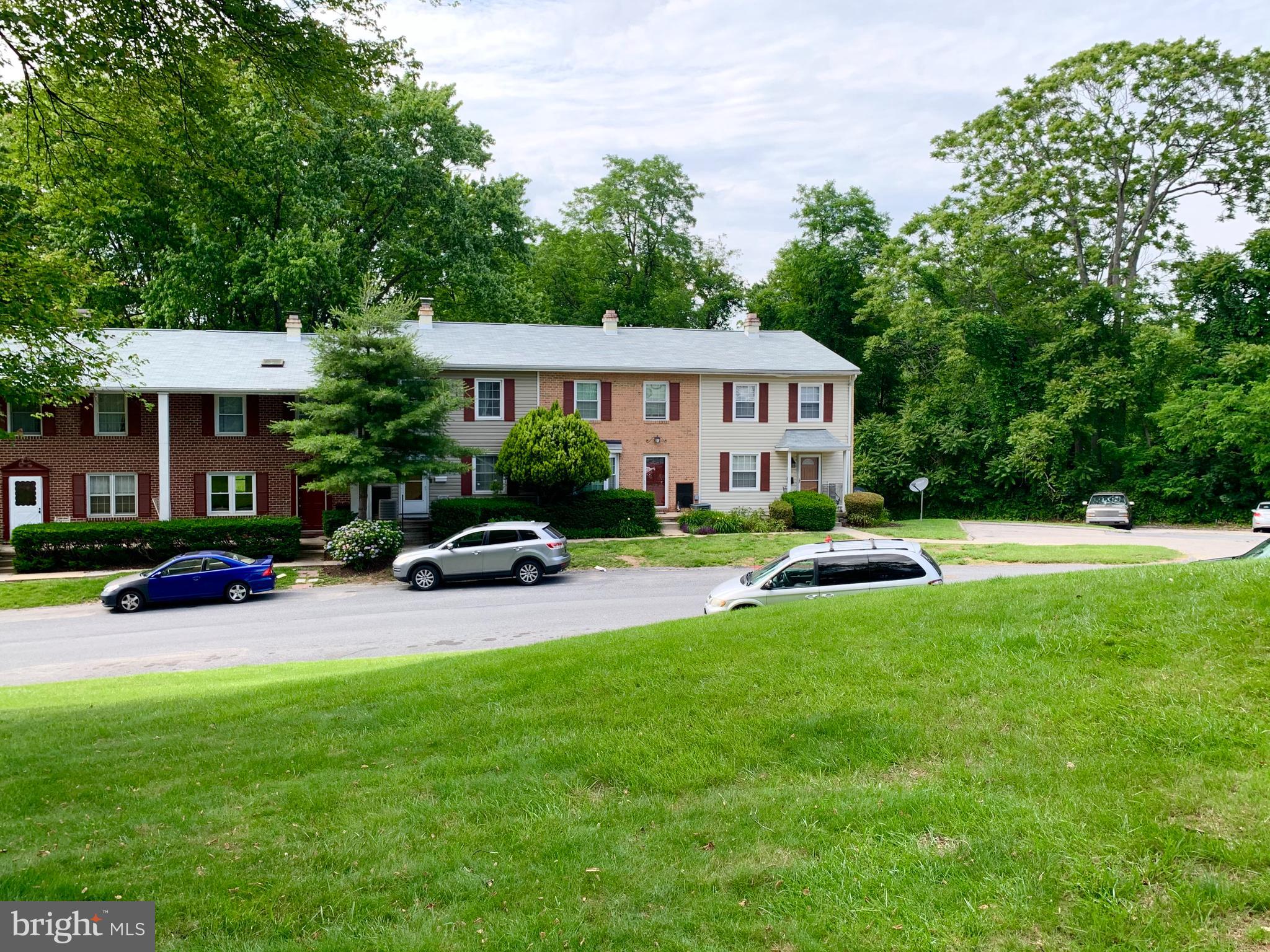 HUNTSMAN CONDO - Residential