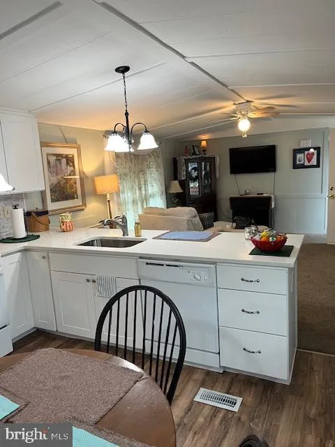 Mantua, New Jersey 08051, United States, 2 Bedrooms Bedrooms, ,2 BathroomsBathrooms,Residential,Active,129216