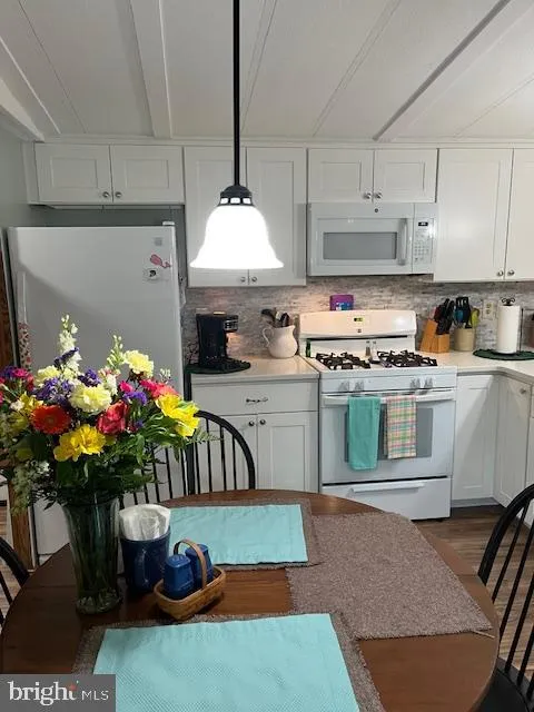 Mantua, New Jersey 08051, United States, 2 Bedrooms Bedrooms, ,2 BathroomsBathrooms,Residential,Active,129216