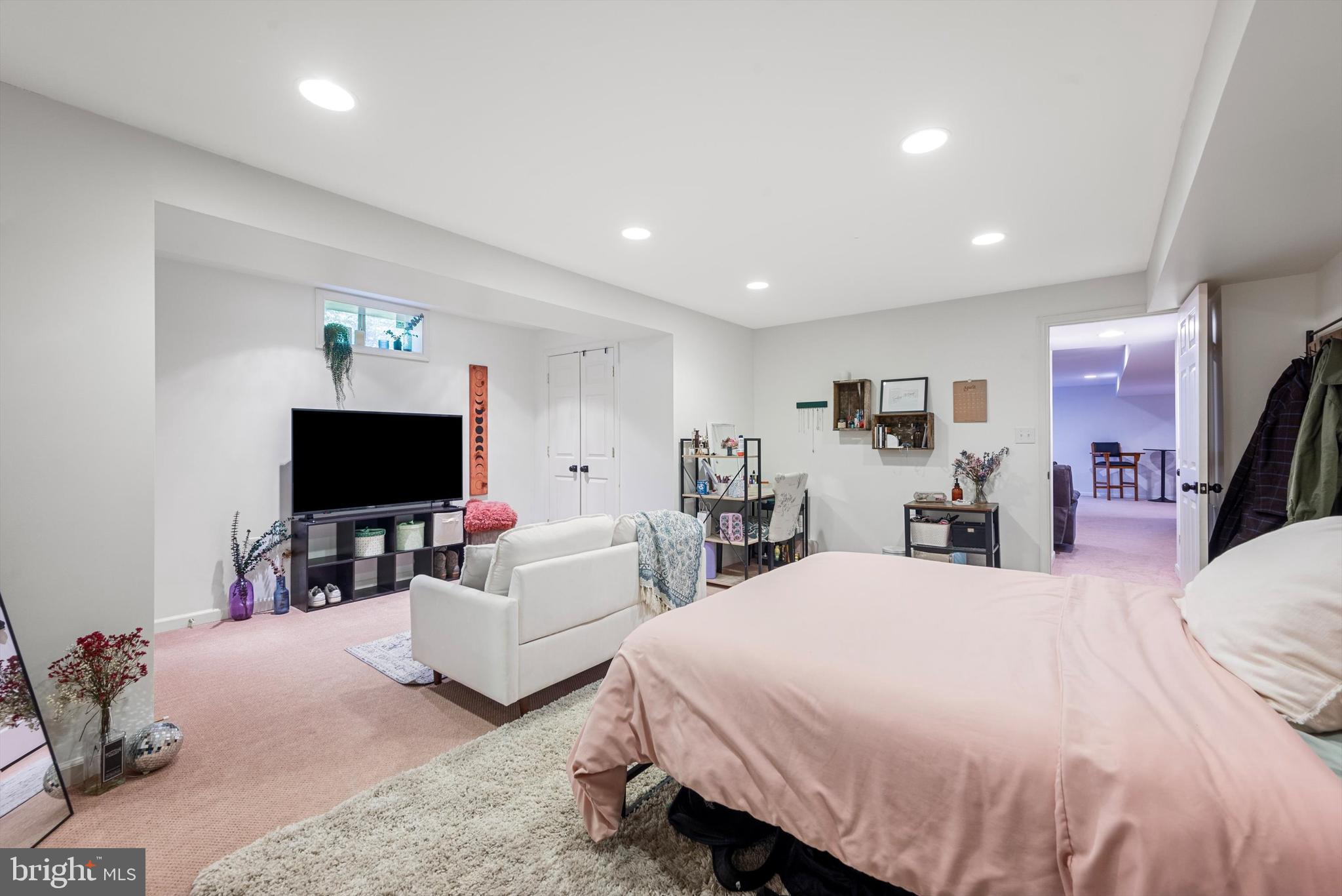 DEMORY FARM - Residential