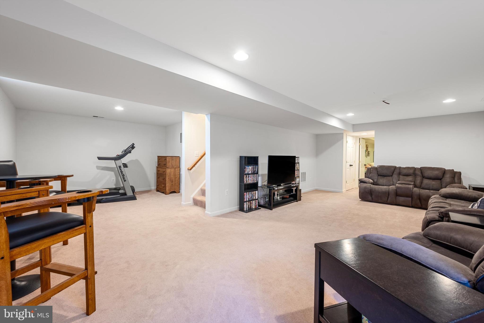 DEMORY FARM - Residential