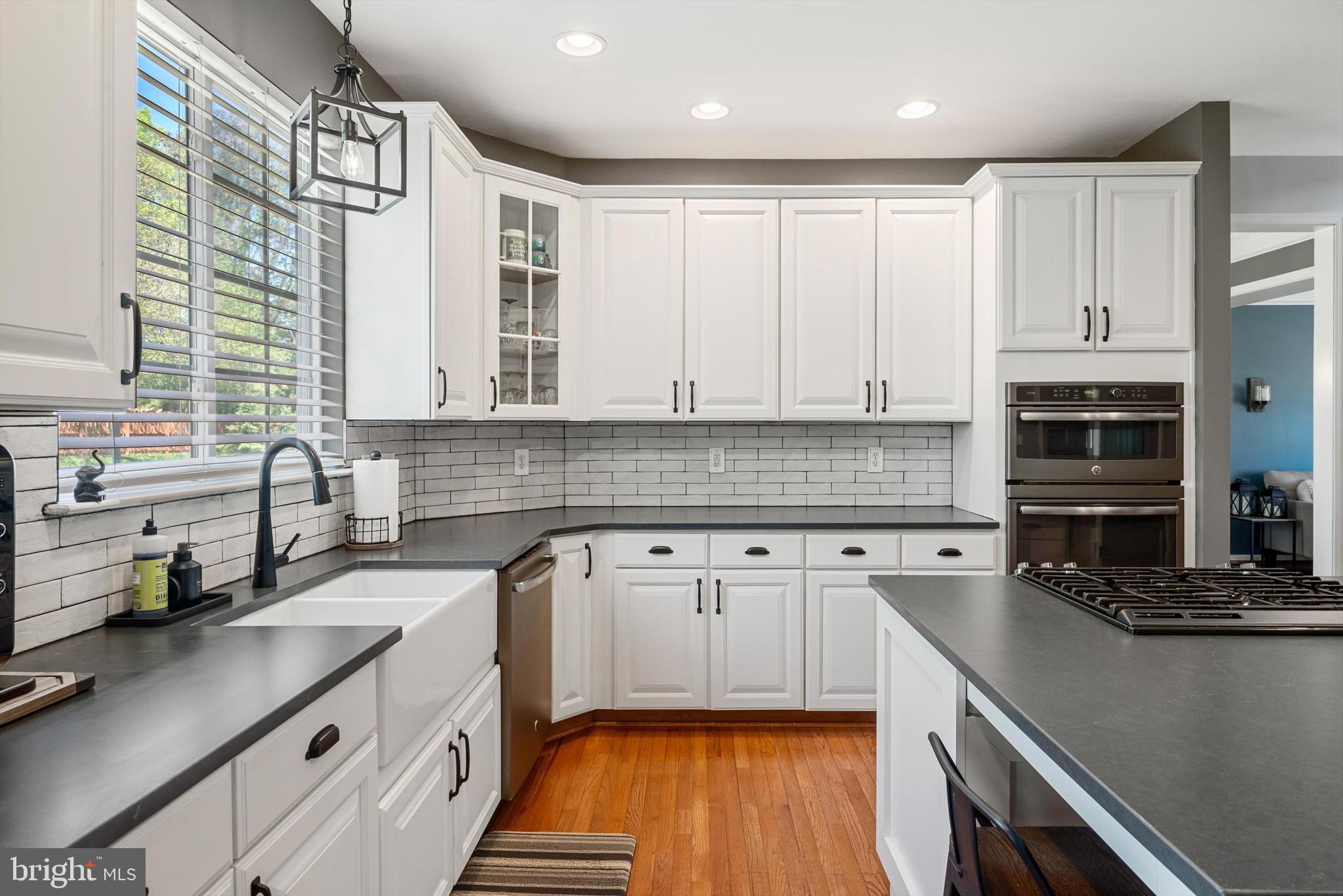 DEMORY FARM - Residential