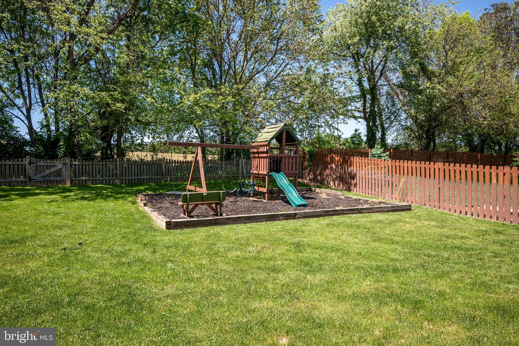 DEMORY FARM - Residential