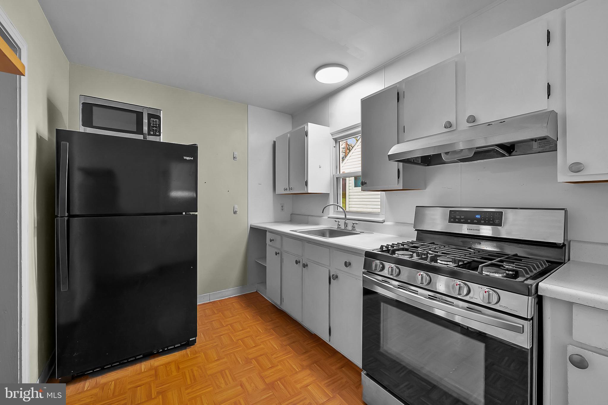 NEWPORT HEIGHTS - Residential