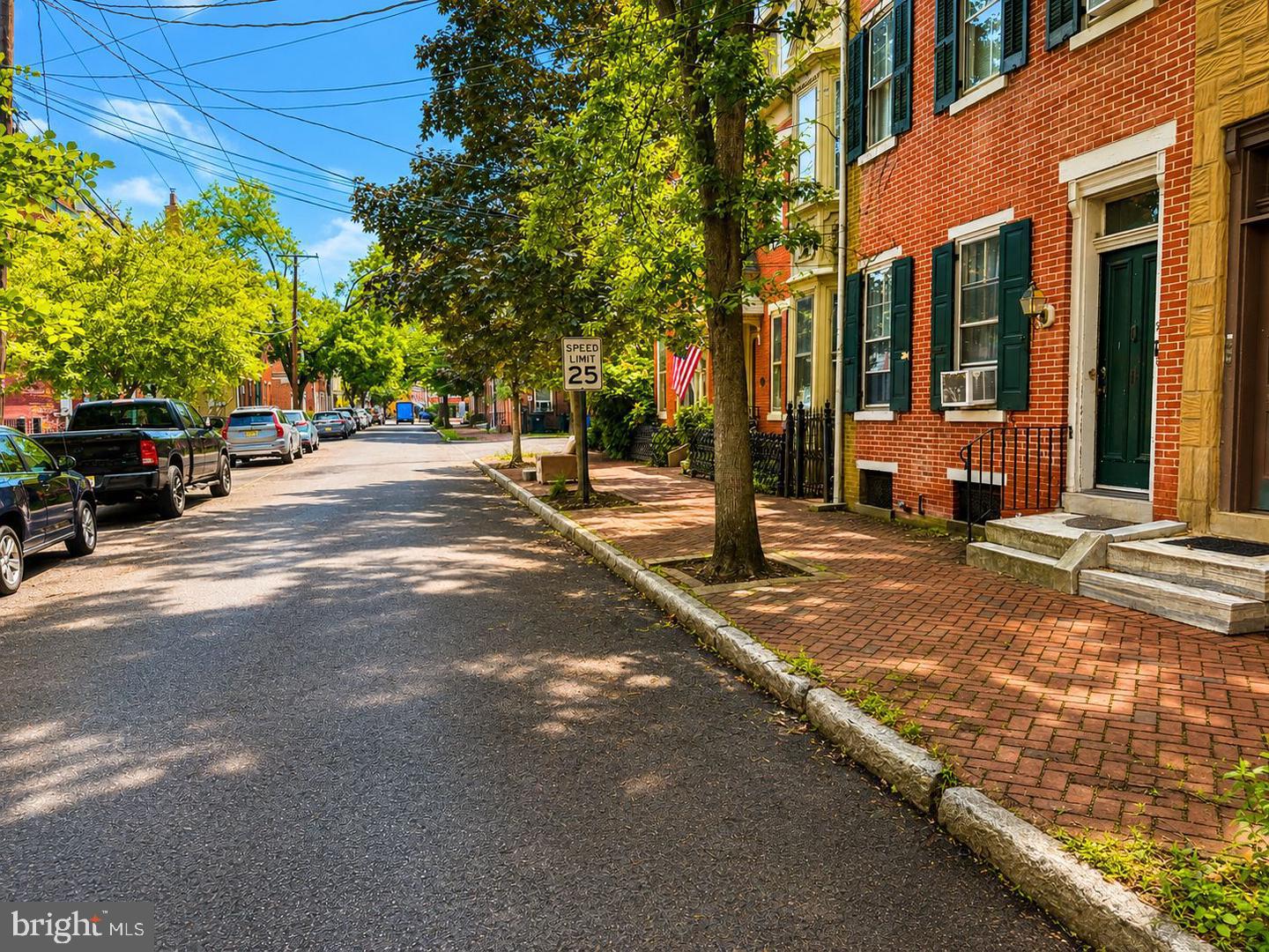 26 W UNION STREET 4