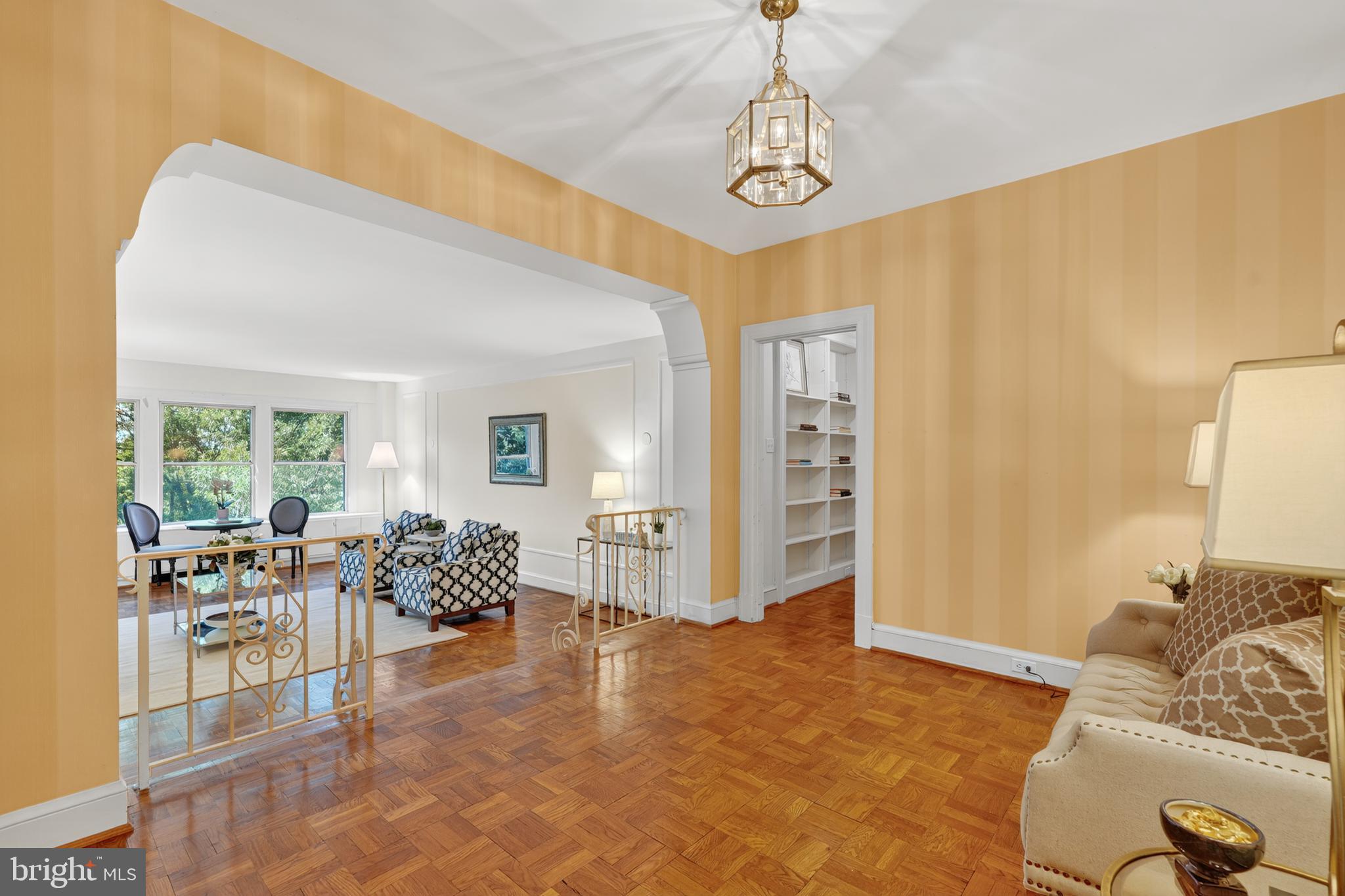 4000 CATHEDRAL AVENUE NW 444-445B