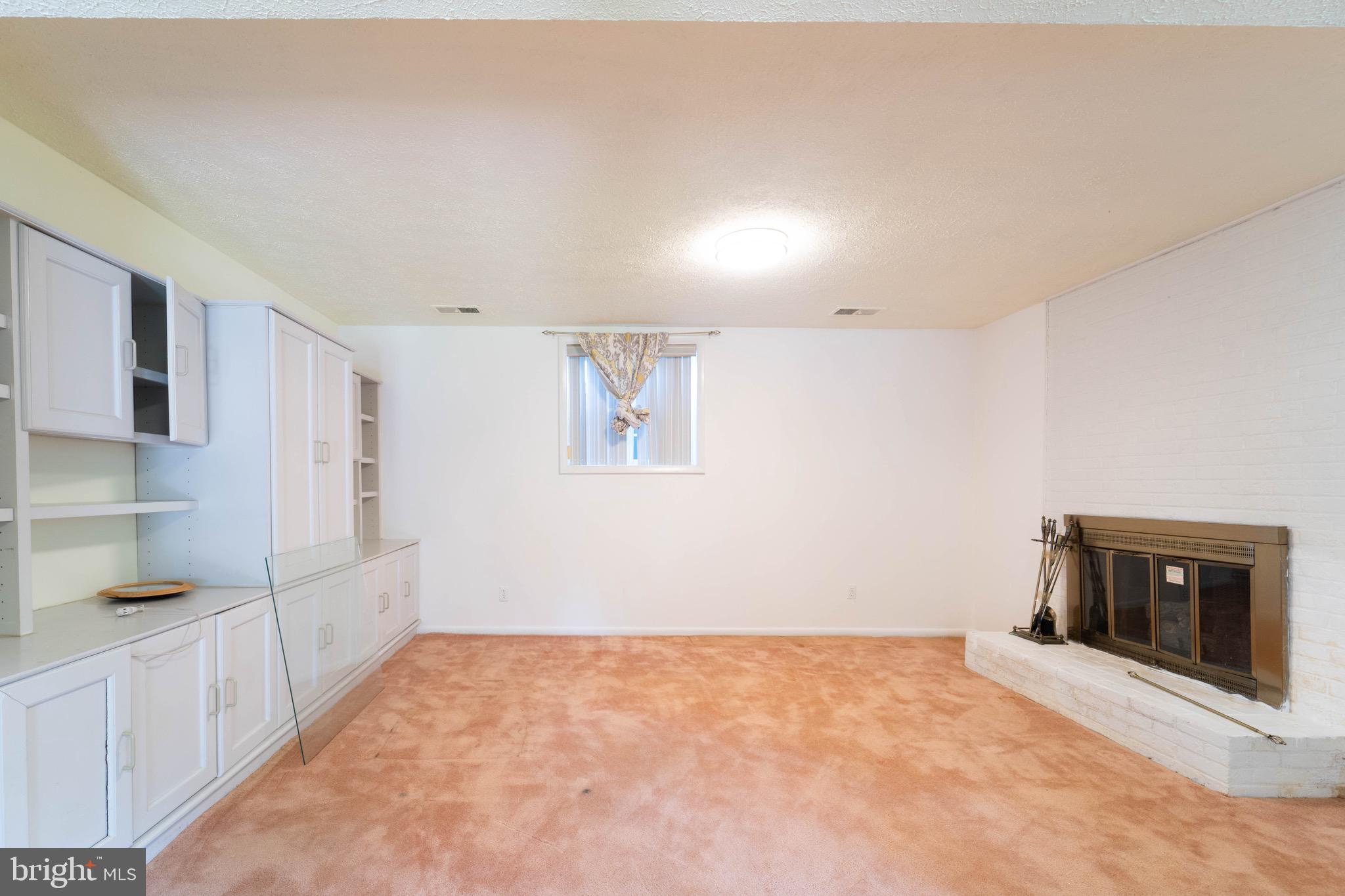 GLEN ALDEN - Residential Lease