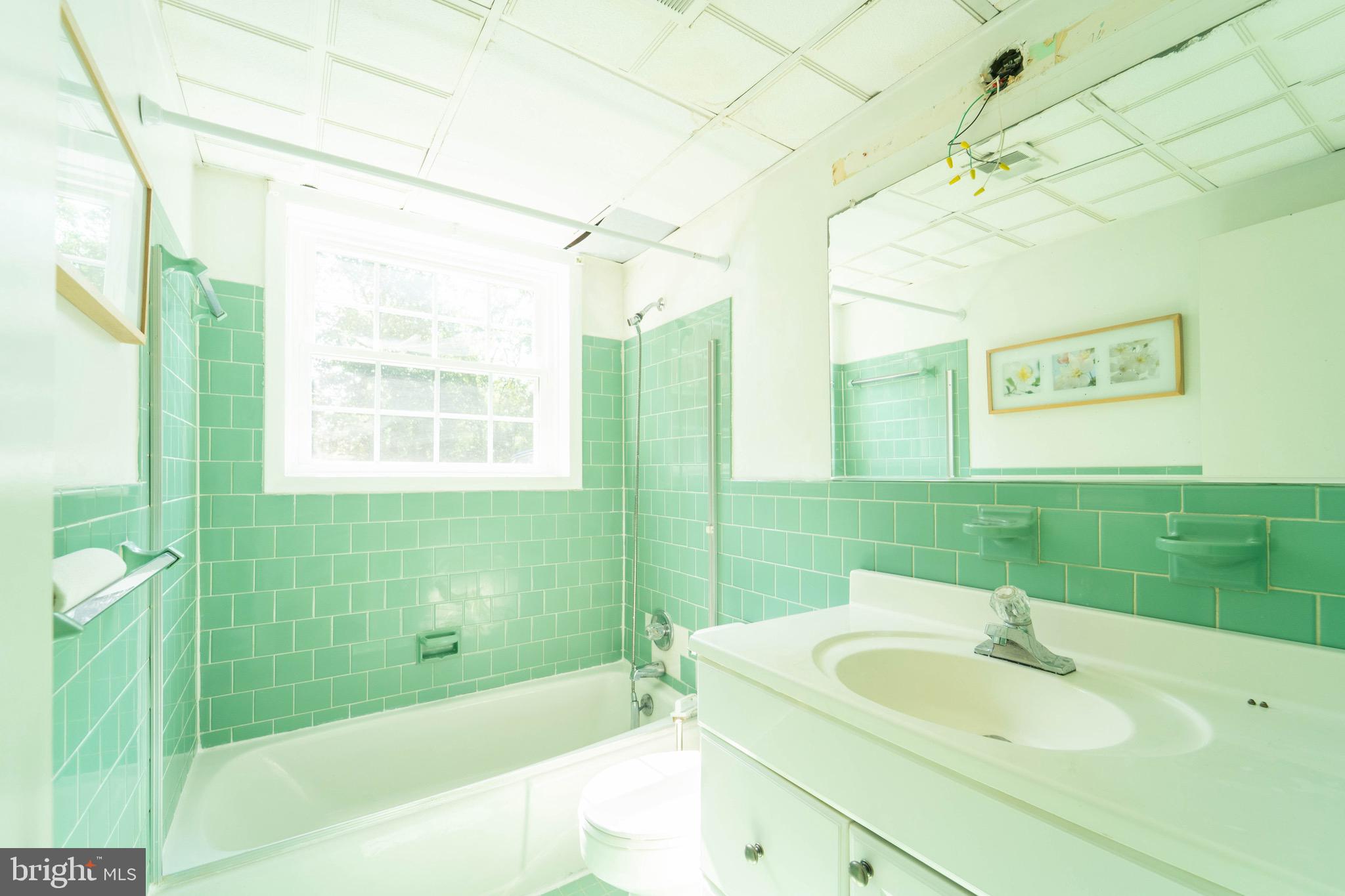 GLEN ALDEN - Residential Lease