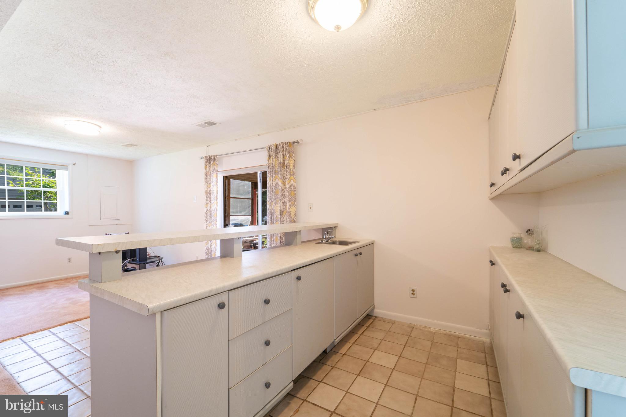 GLEN ALDEN - Residential Lease