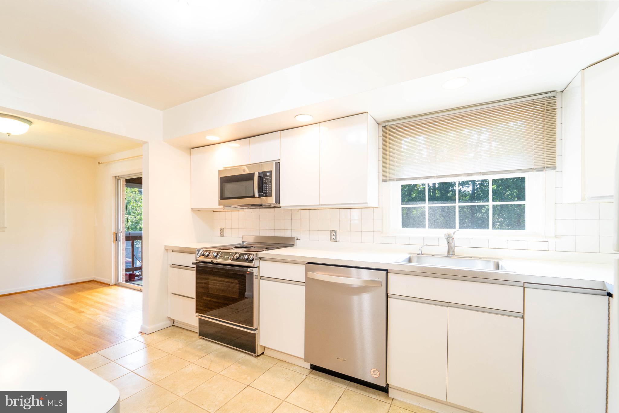 GLEN ALDEN - Residential Lease