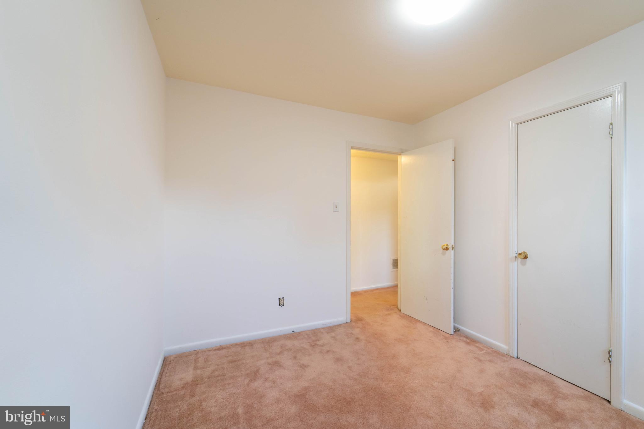 GLEN ALDEN - Residential Lease