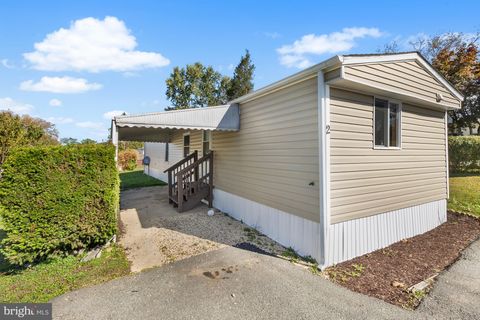 2 WESTVIEW WAY WEST GROVE PA 19390