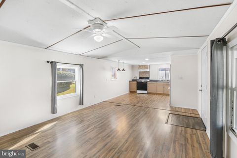 Homes For Sale - 2 Westview Way<br/> WEST GROVE, PA 19390