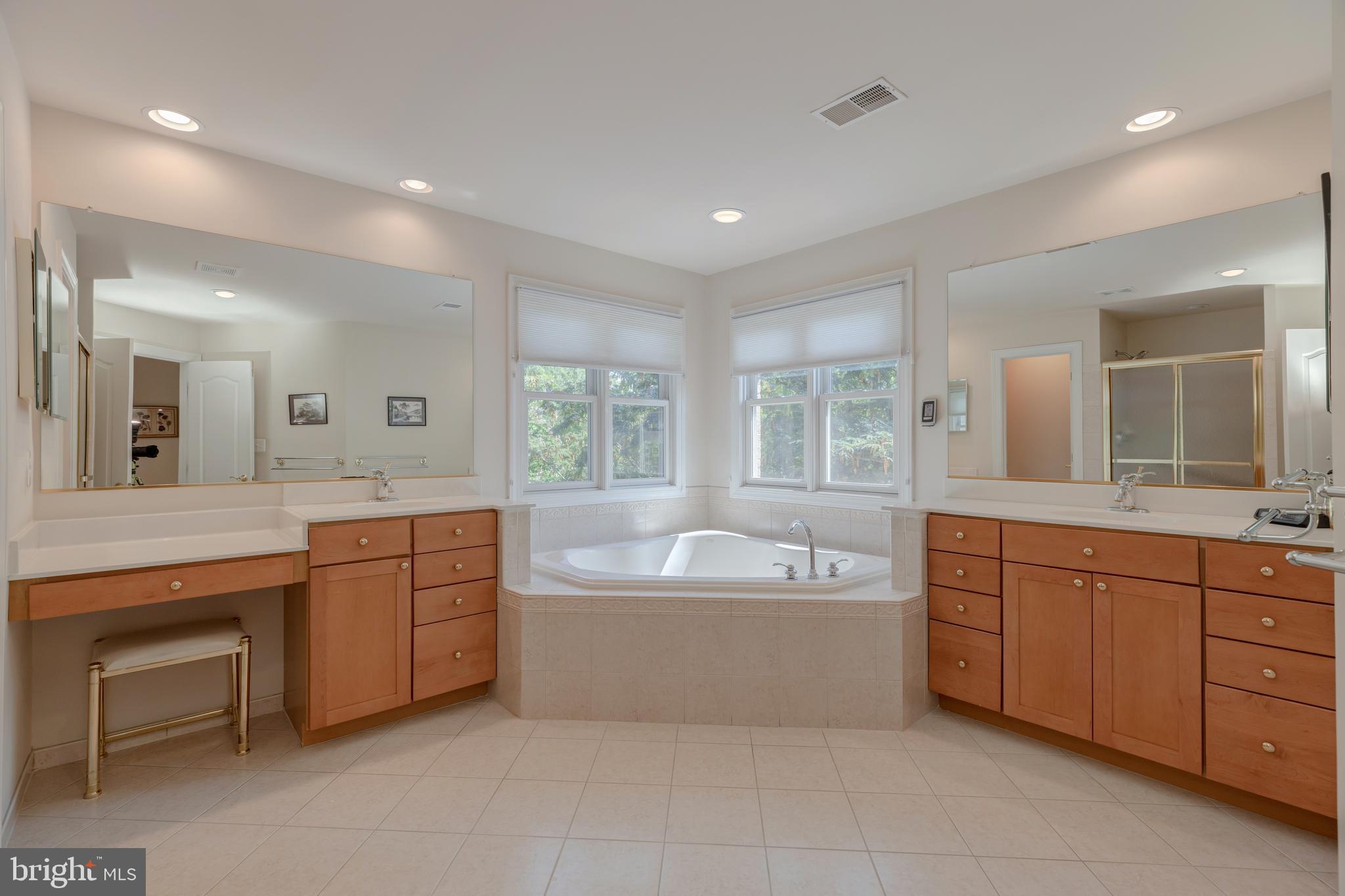 WEST MC LEAN - Residential