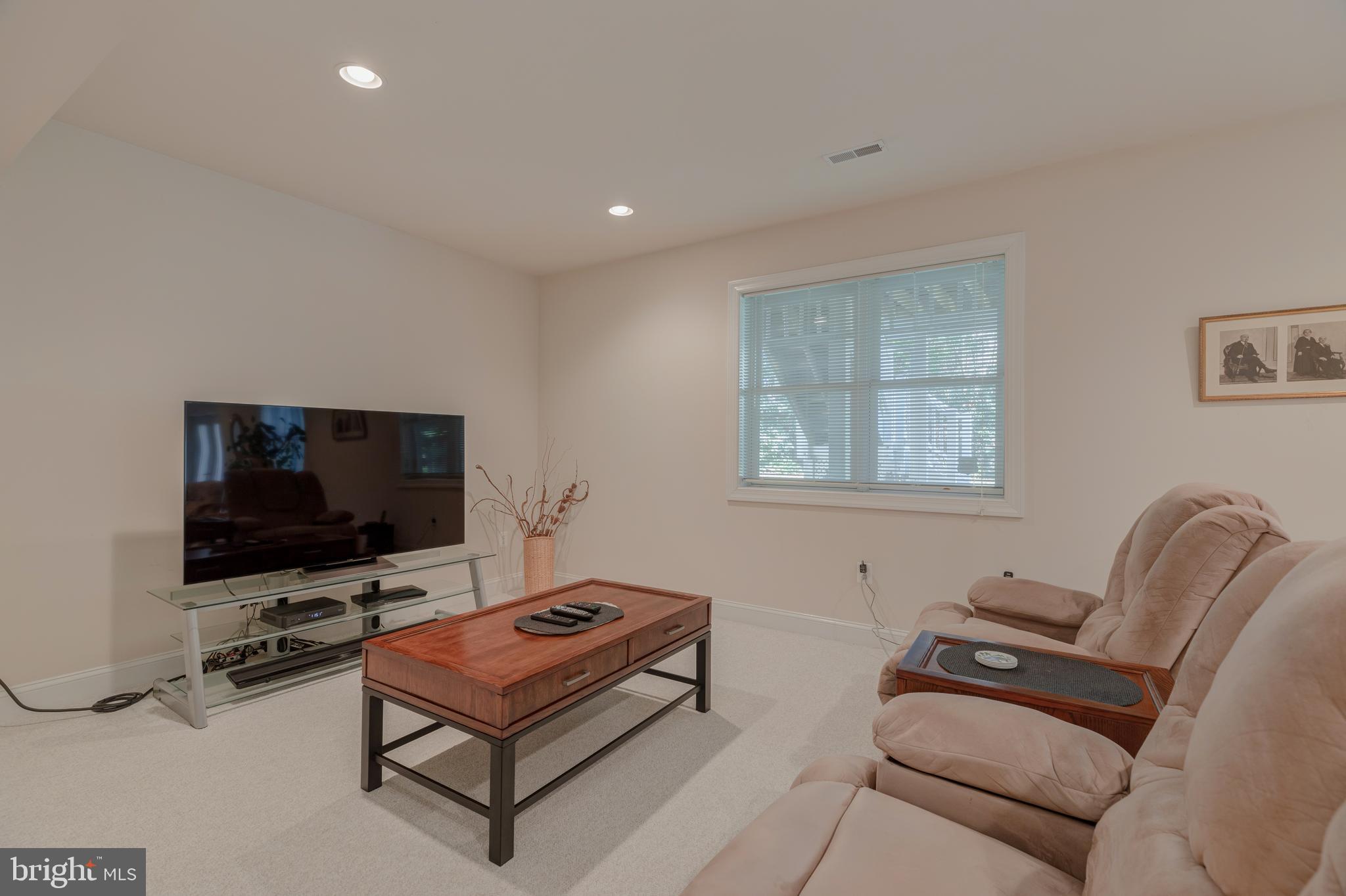 WEST MC LEAN - Residential