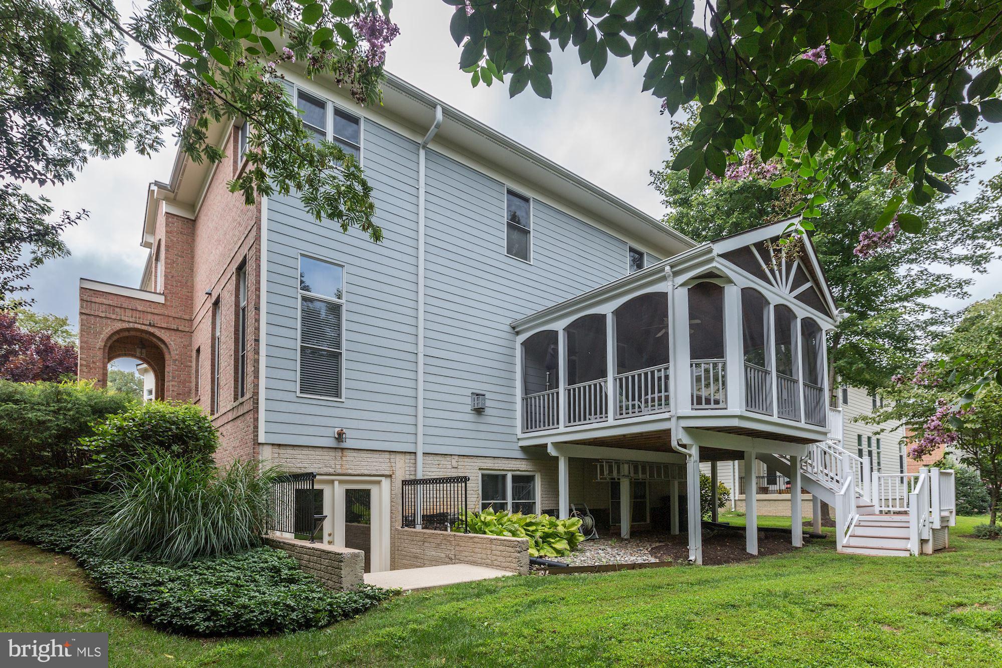 WEST MC LEAN - Residential